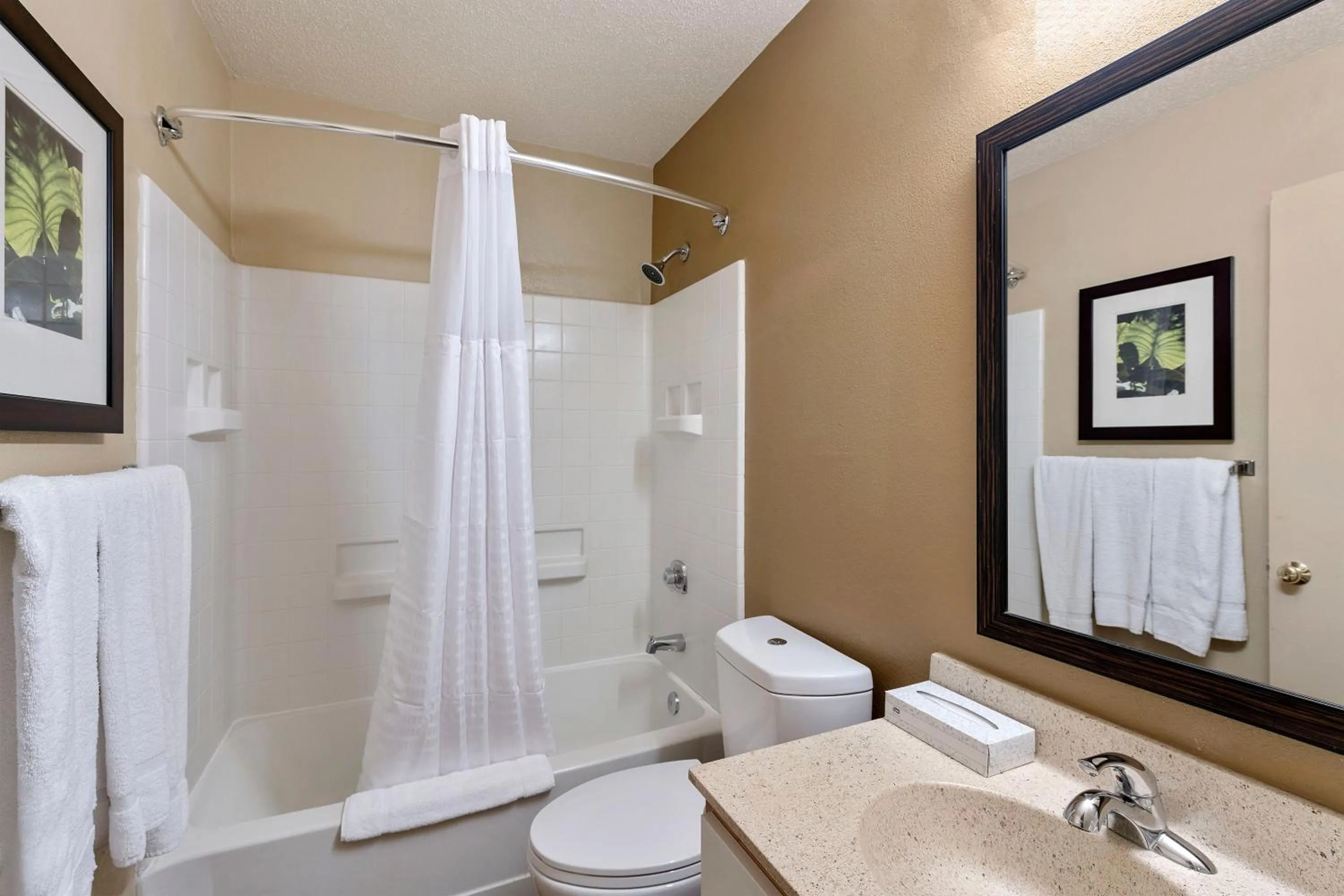 Bathroom in Extended Stay America Select Suites - Charlotte - Tyvola Rd - Executive Park
