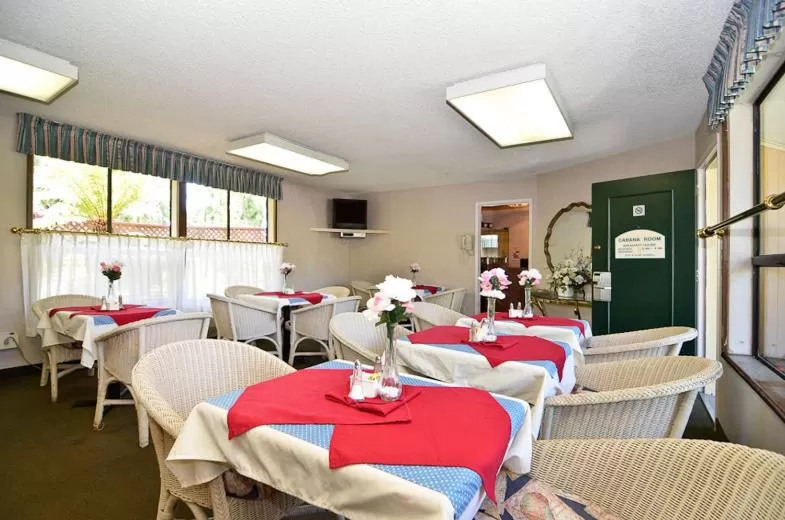 Restaurant/places to eat in County Inn