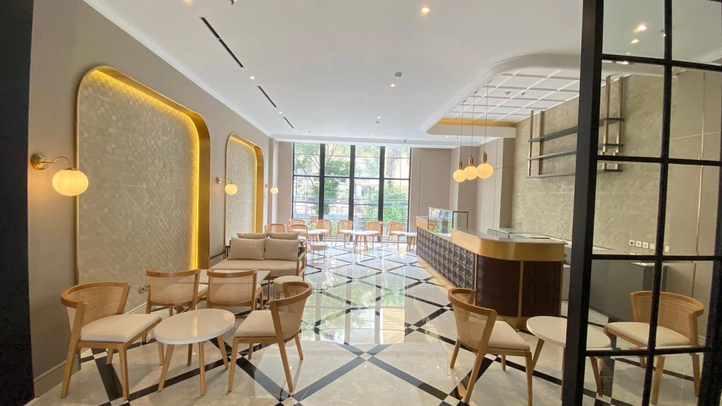 Lounge or bar in Maia Hotel Jakarta