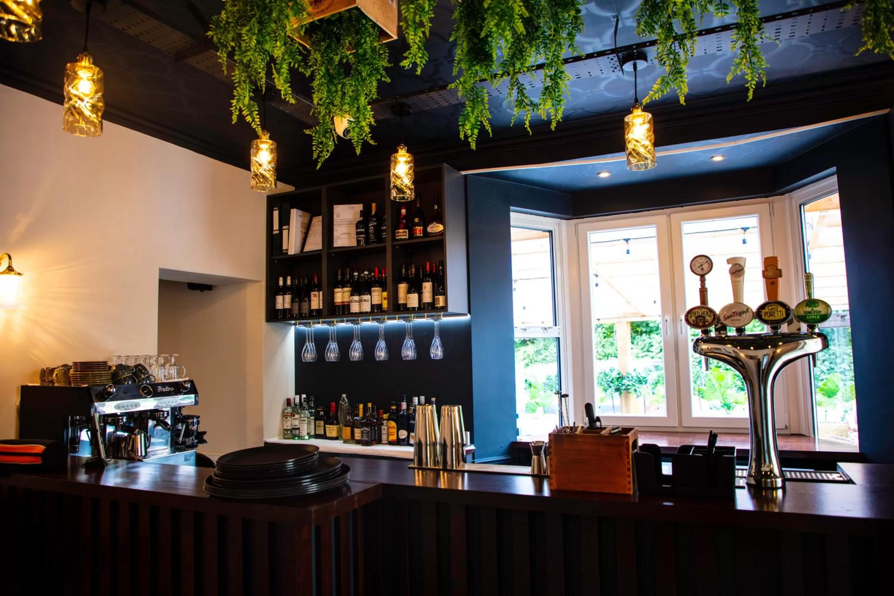 Lounge or bar in The Charlton Boutique Hotel