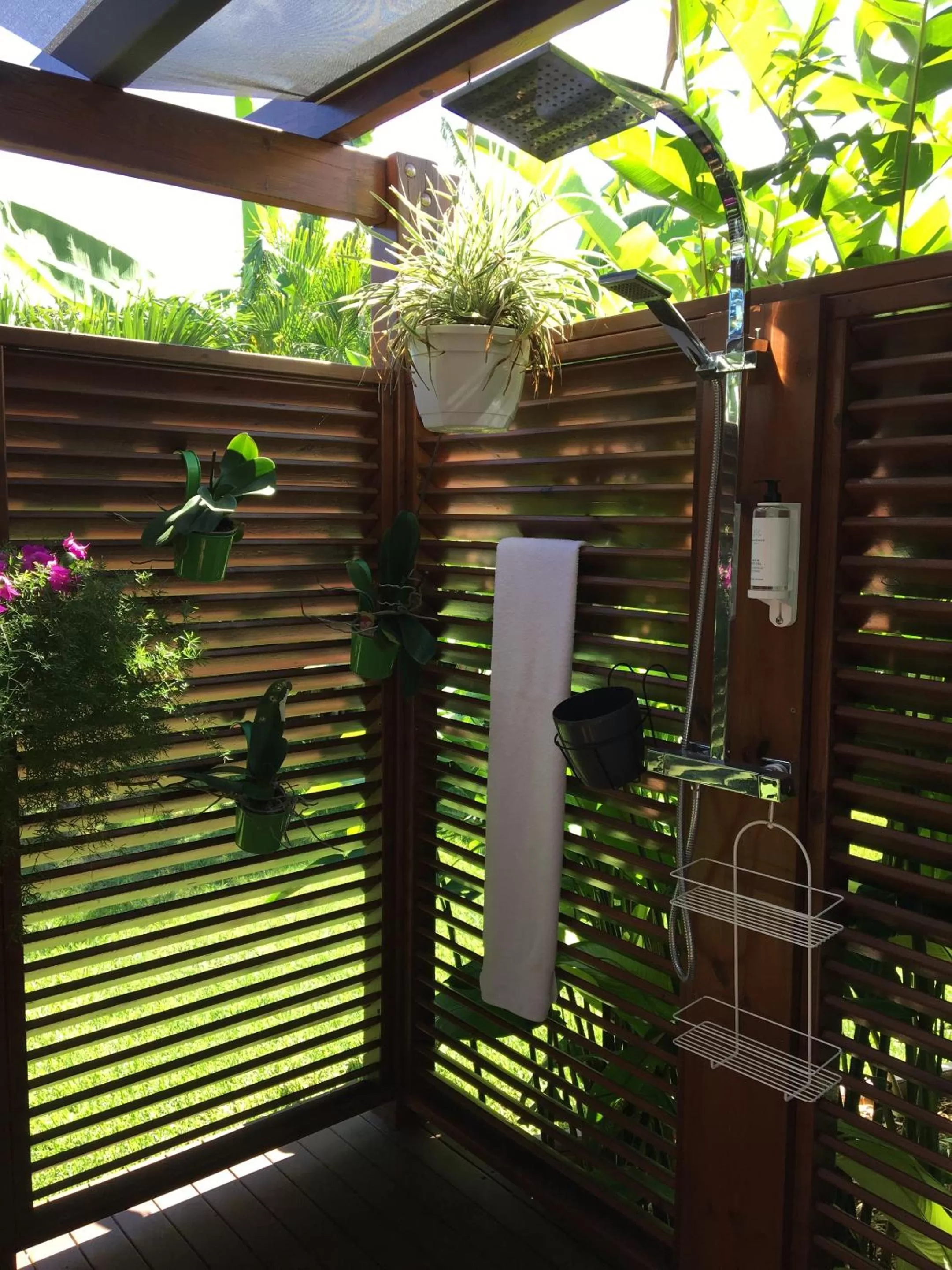 Bathroom in Chambres d'hôtes et villas chez Flo