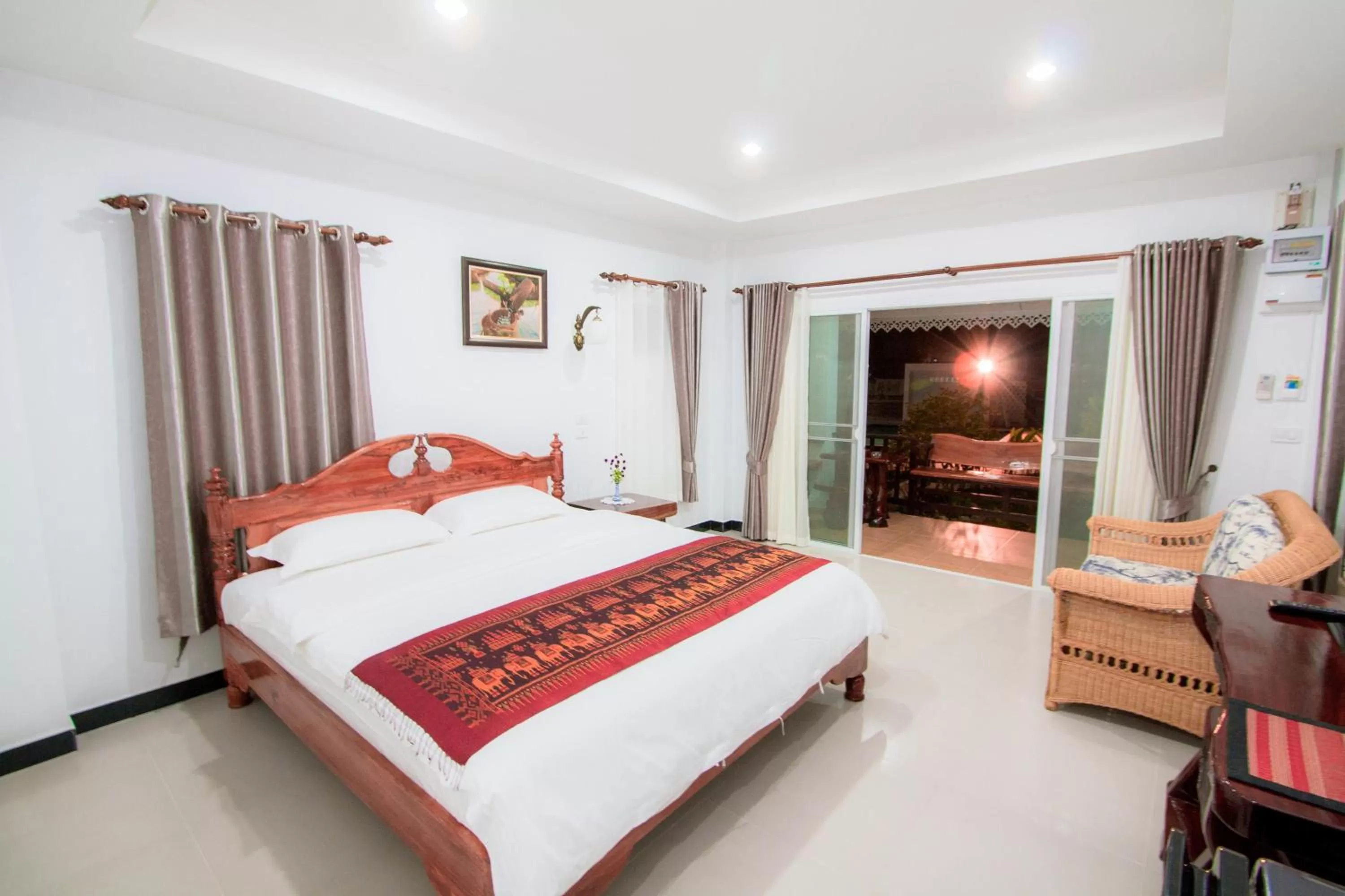 Photo of the whole room, Bed in Baan Opun Garden Resort