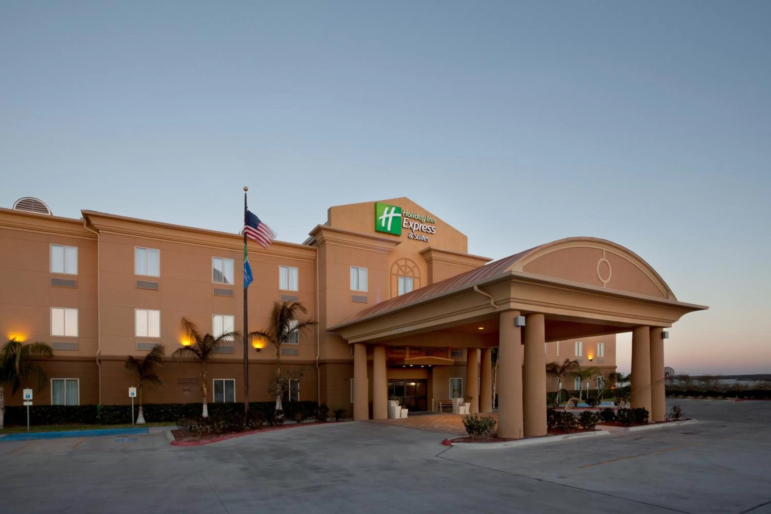 Property building in Holiday Inn Express Hotel & Suites Zapata by IHG