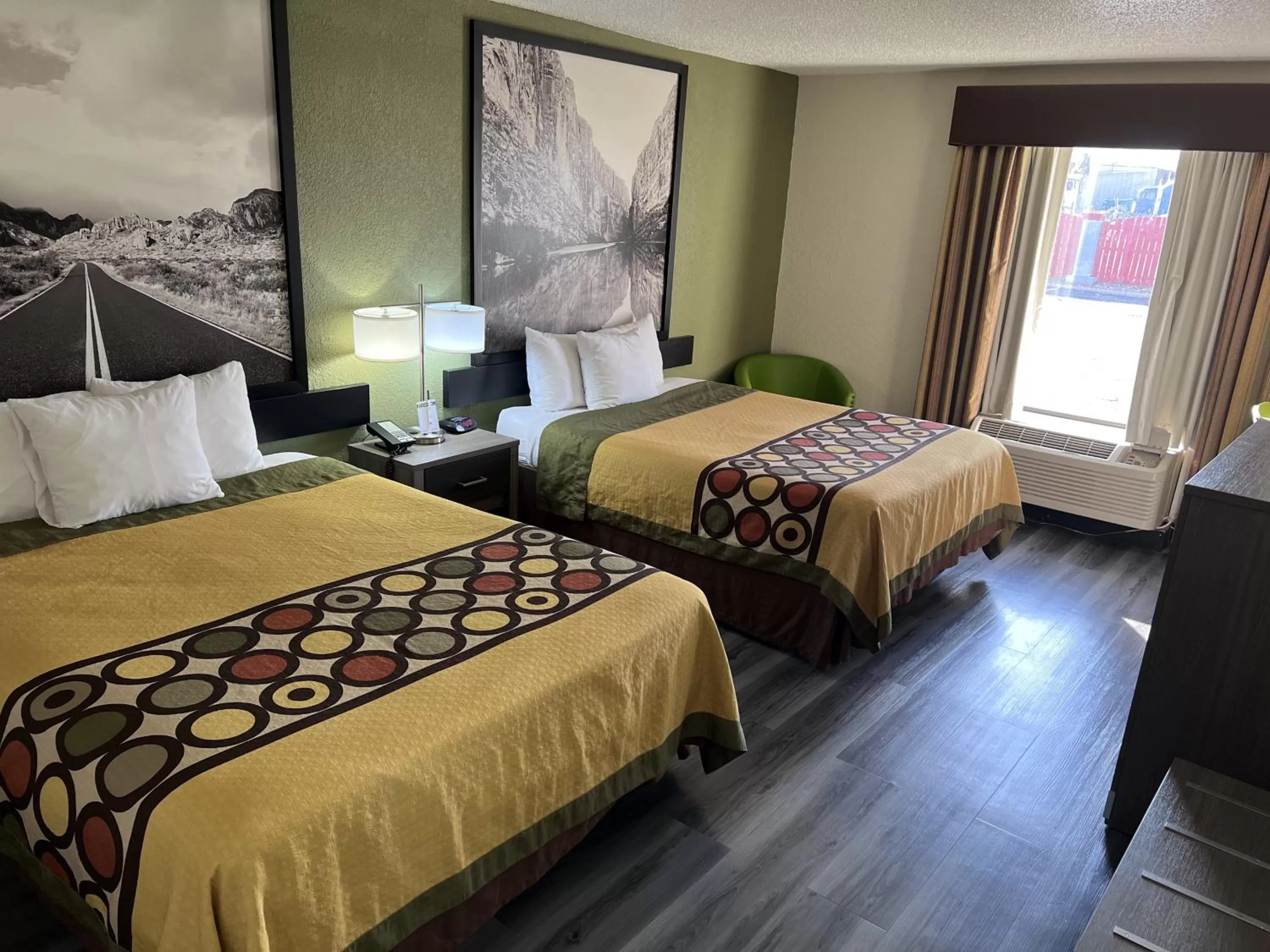 Photo of the whole room, Bed in Super 8 by Wyndham Ft Stockton