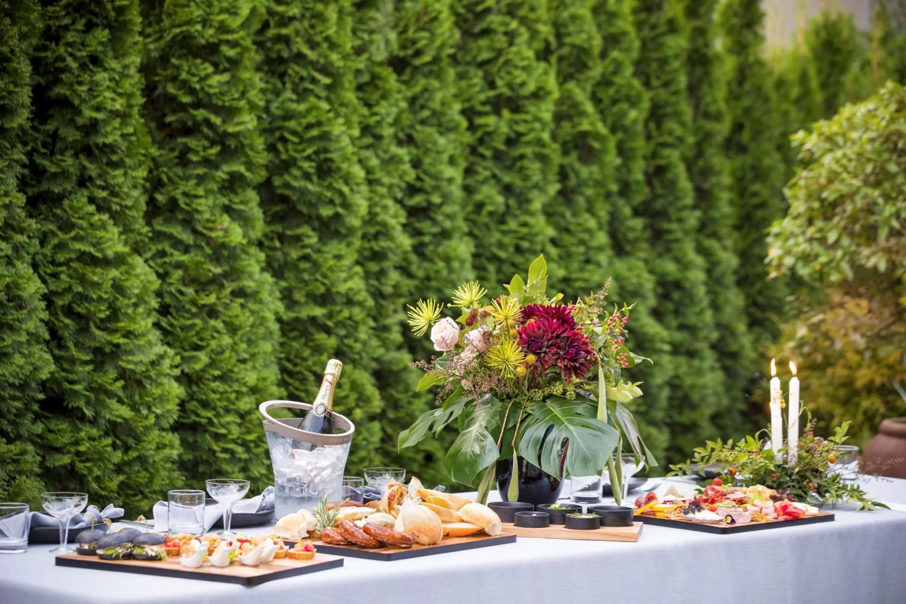 Restaurant/places to eat in Chateau On The Park - Christchurch, A Doubletree By Hilton