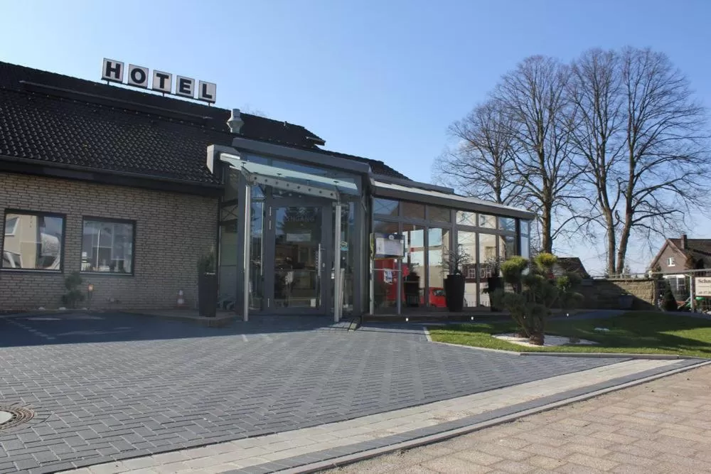 Facade/entrance in RobrookS Hotel Garni