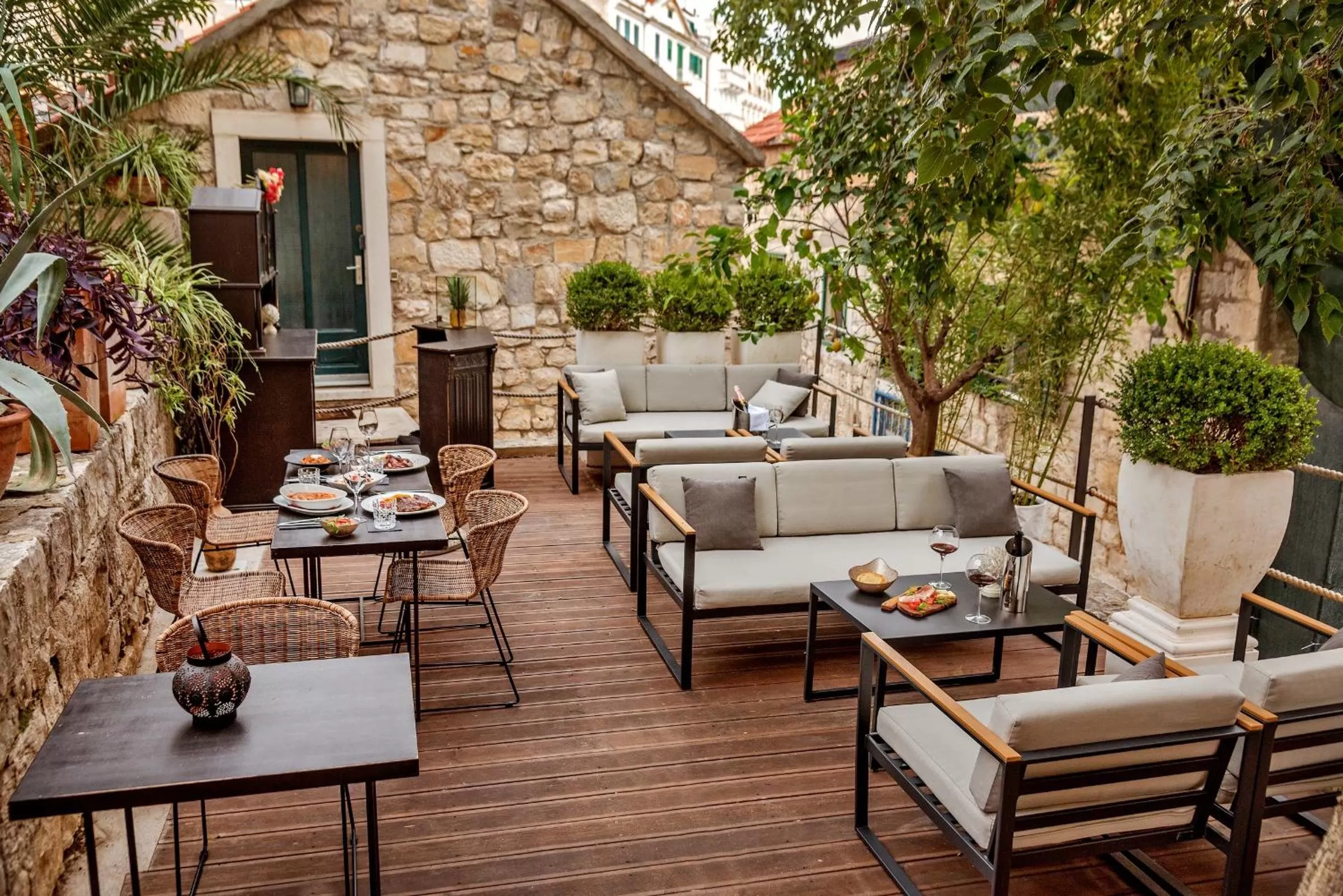 Lounge or bar in Heritage Hotel 19