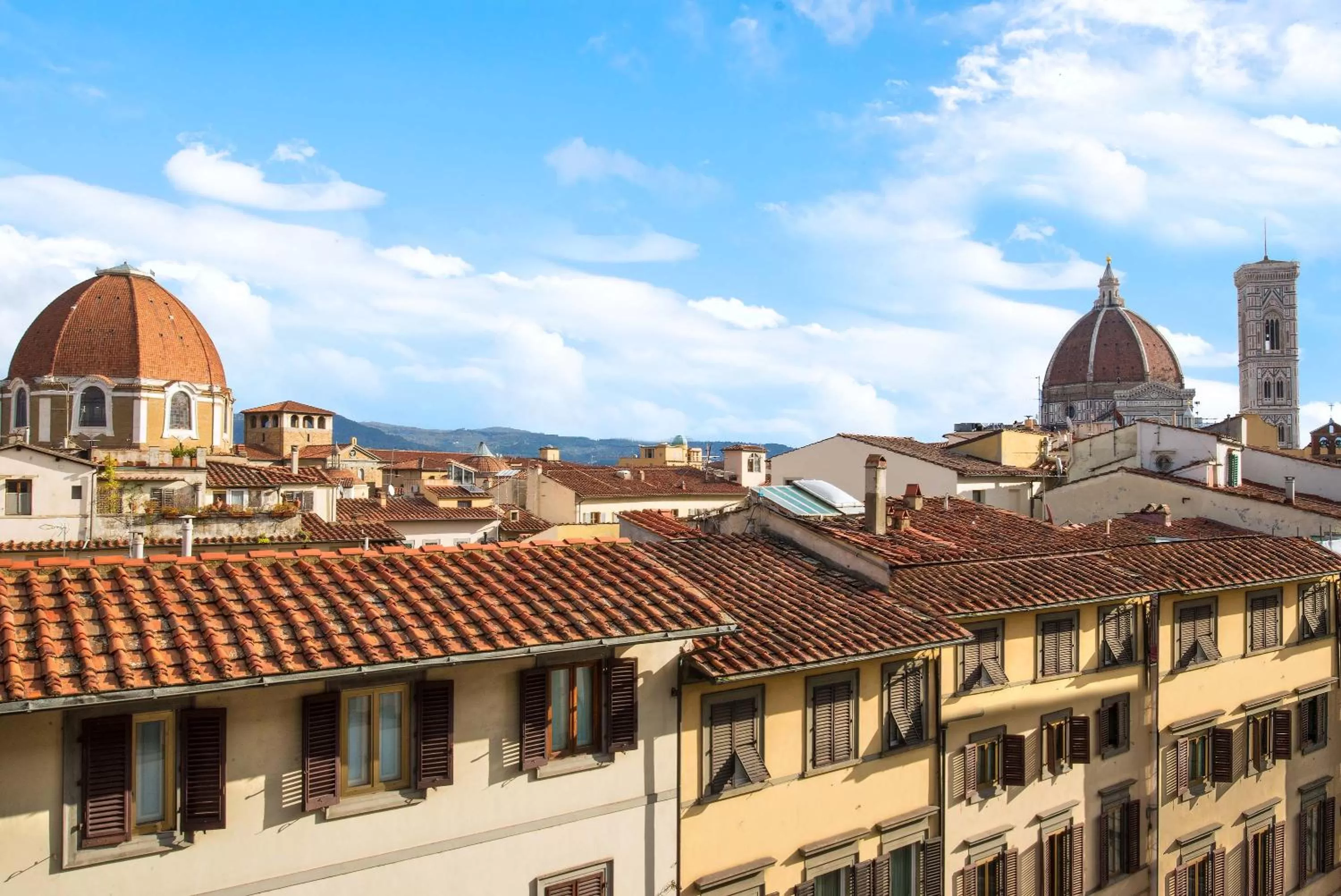 City view in Hotel Paris
