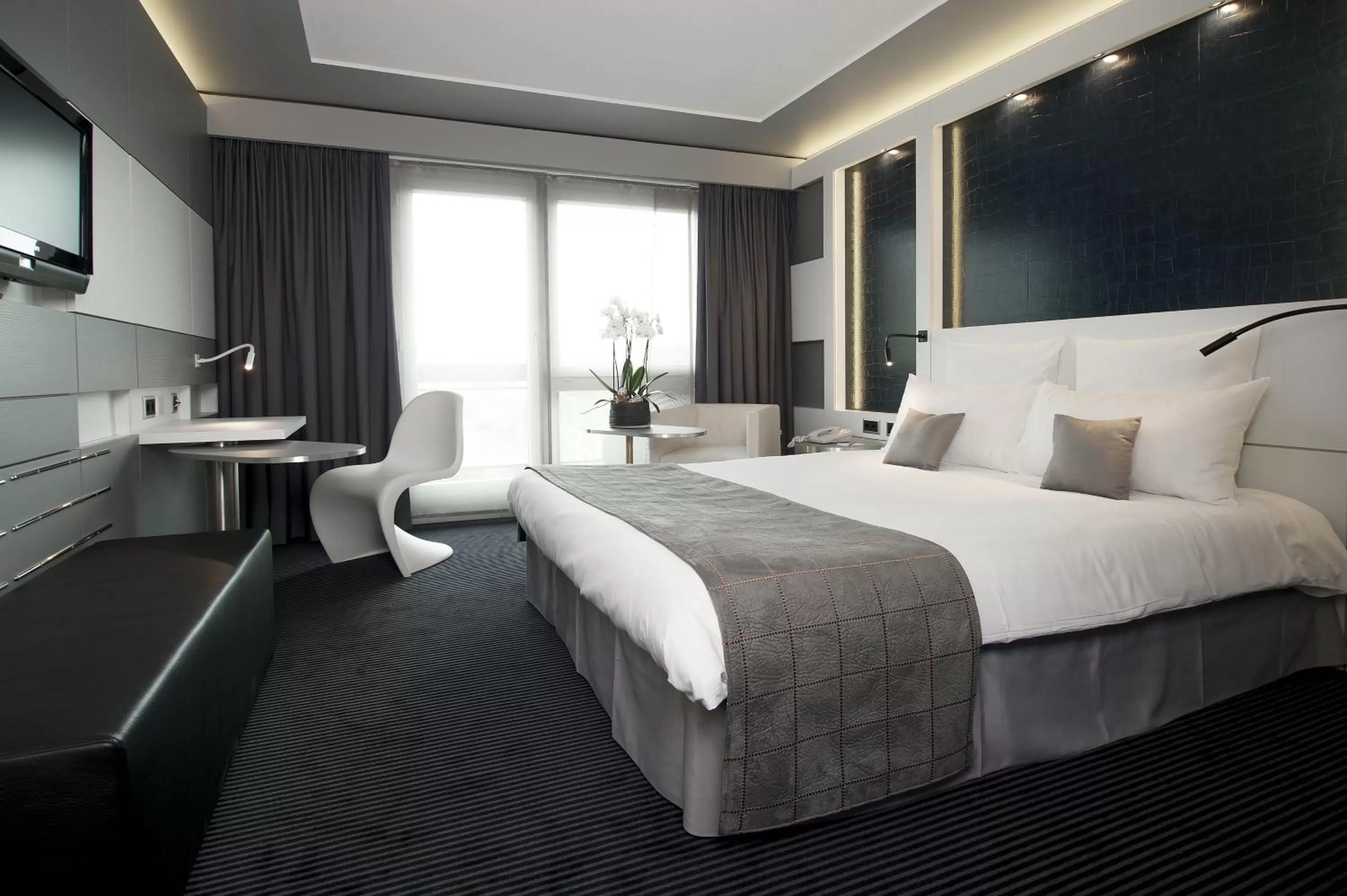 Bed in Mercure Biel