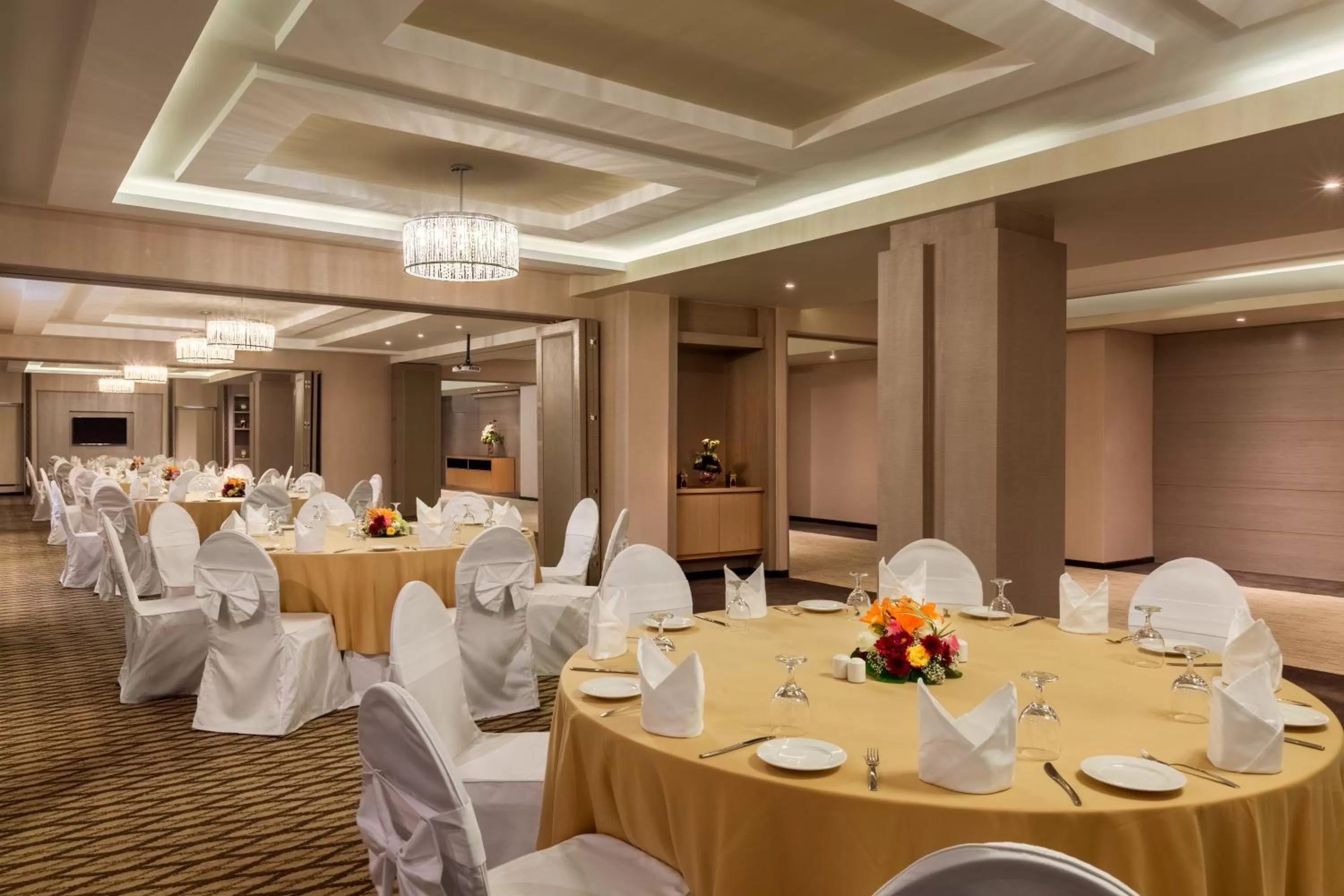 Banquet/Function facilities in Ramada Hotel and Suites Amwaj Islands