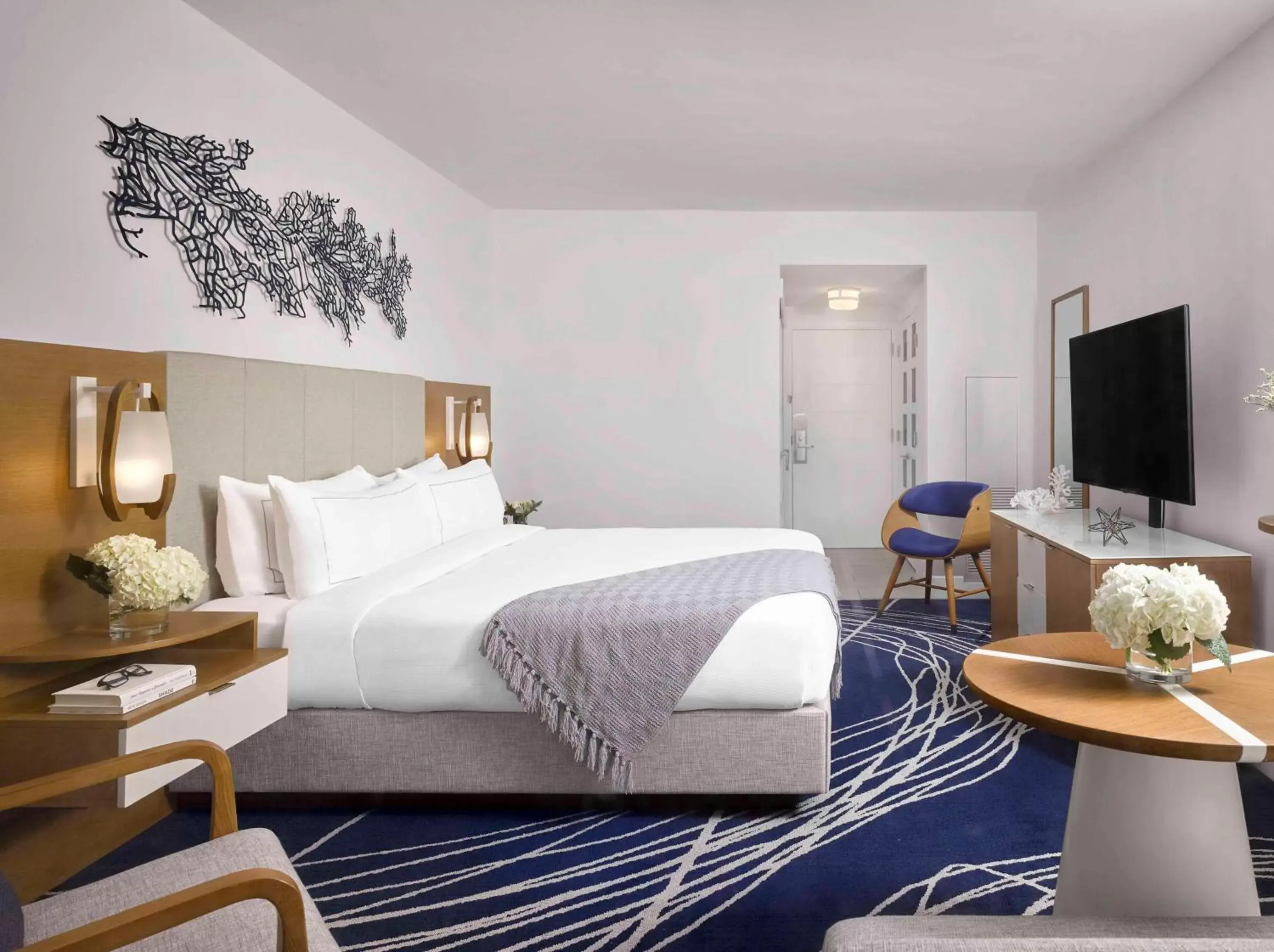 King Room - Exterior Wing in Hilton Fort Lauderdale Marina King Room - Exterior Wing in Hilton Fort Lauderdale Marina