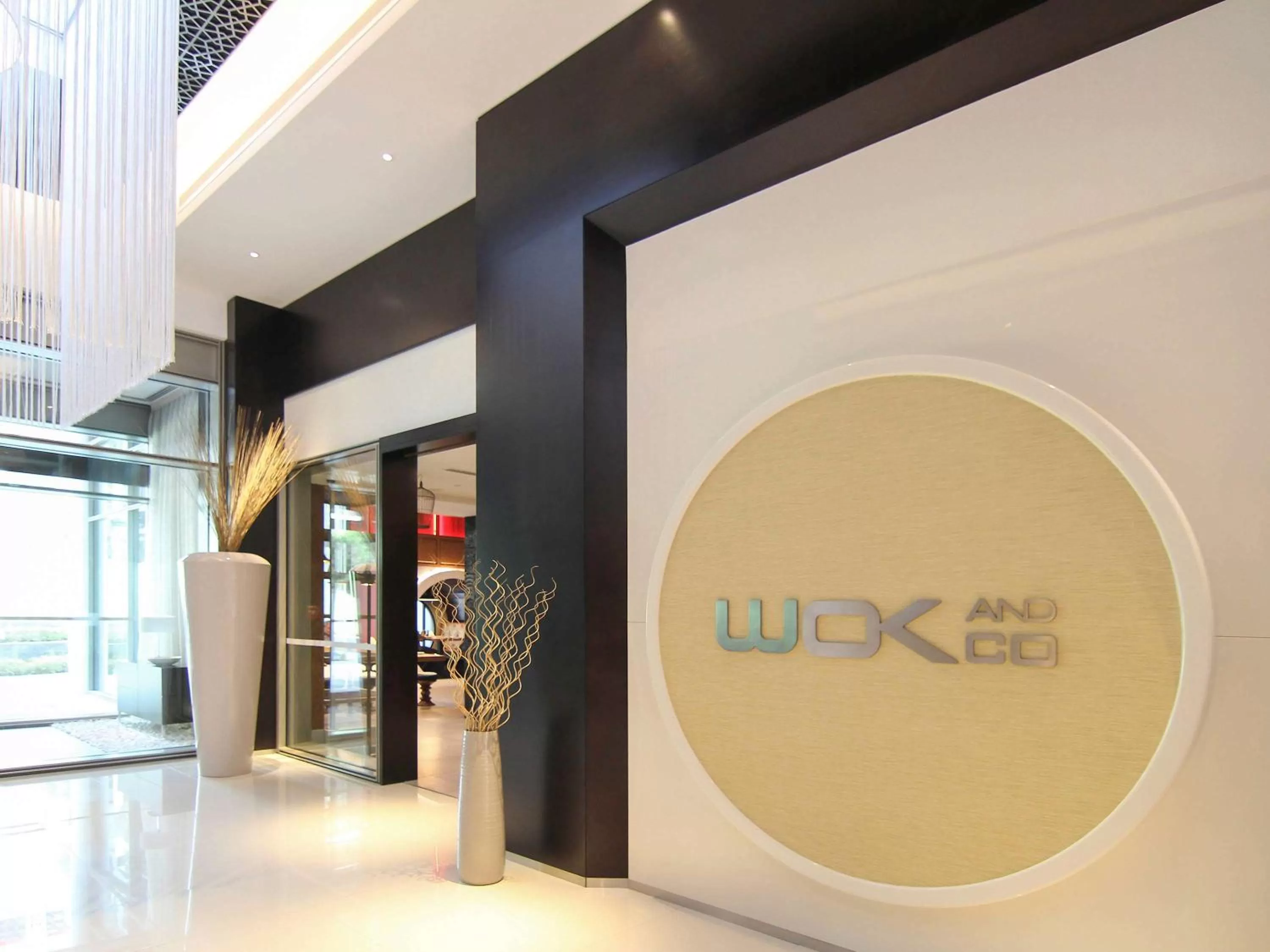 Restaurant/places to eat in ibis Dubai One Central