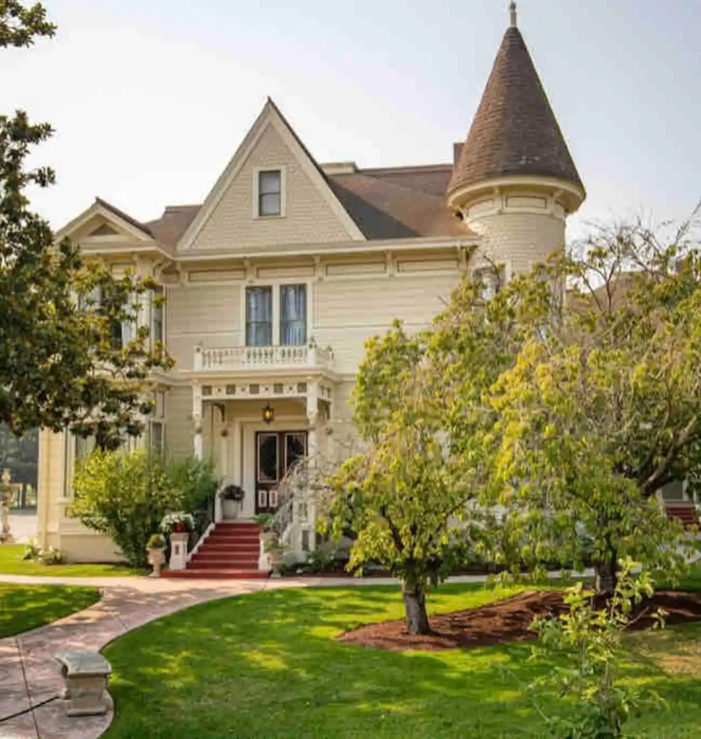 Property building in Chateau Coralini