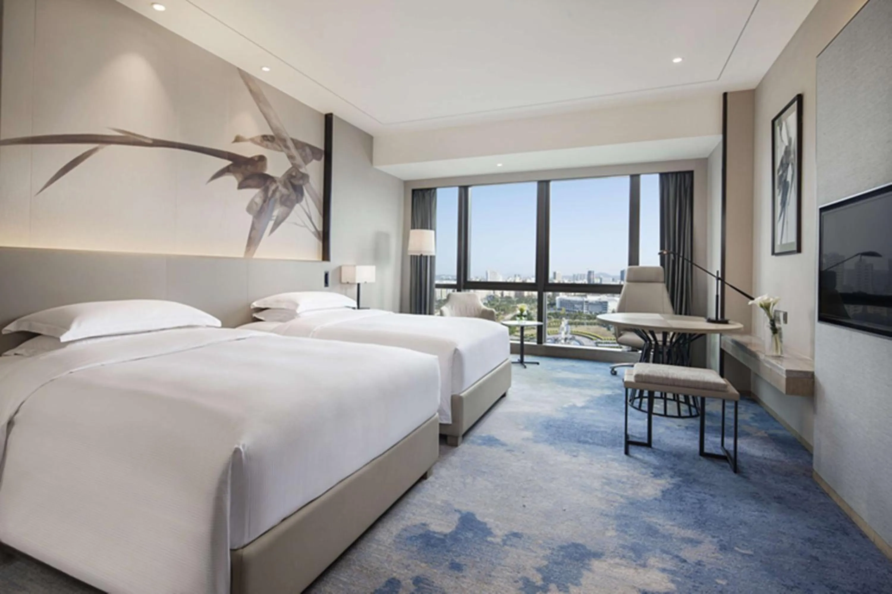 Bedroom in DoubleTree By Hilton Shenzhen Longhua