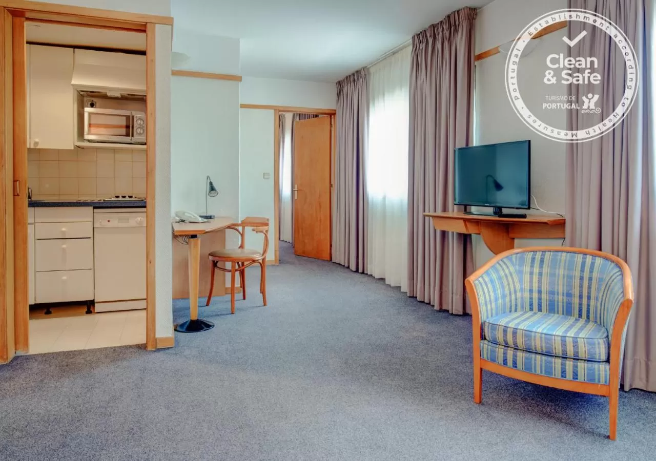 TV and multimedia in VIP Executive Eden Aparthotel