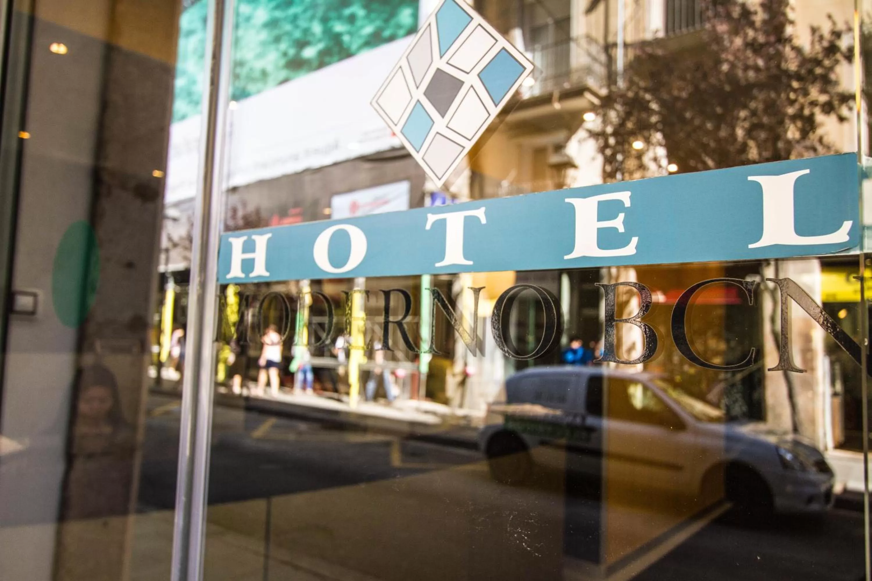 Property logo or sign in Moderno