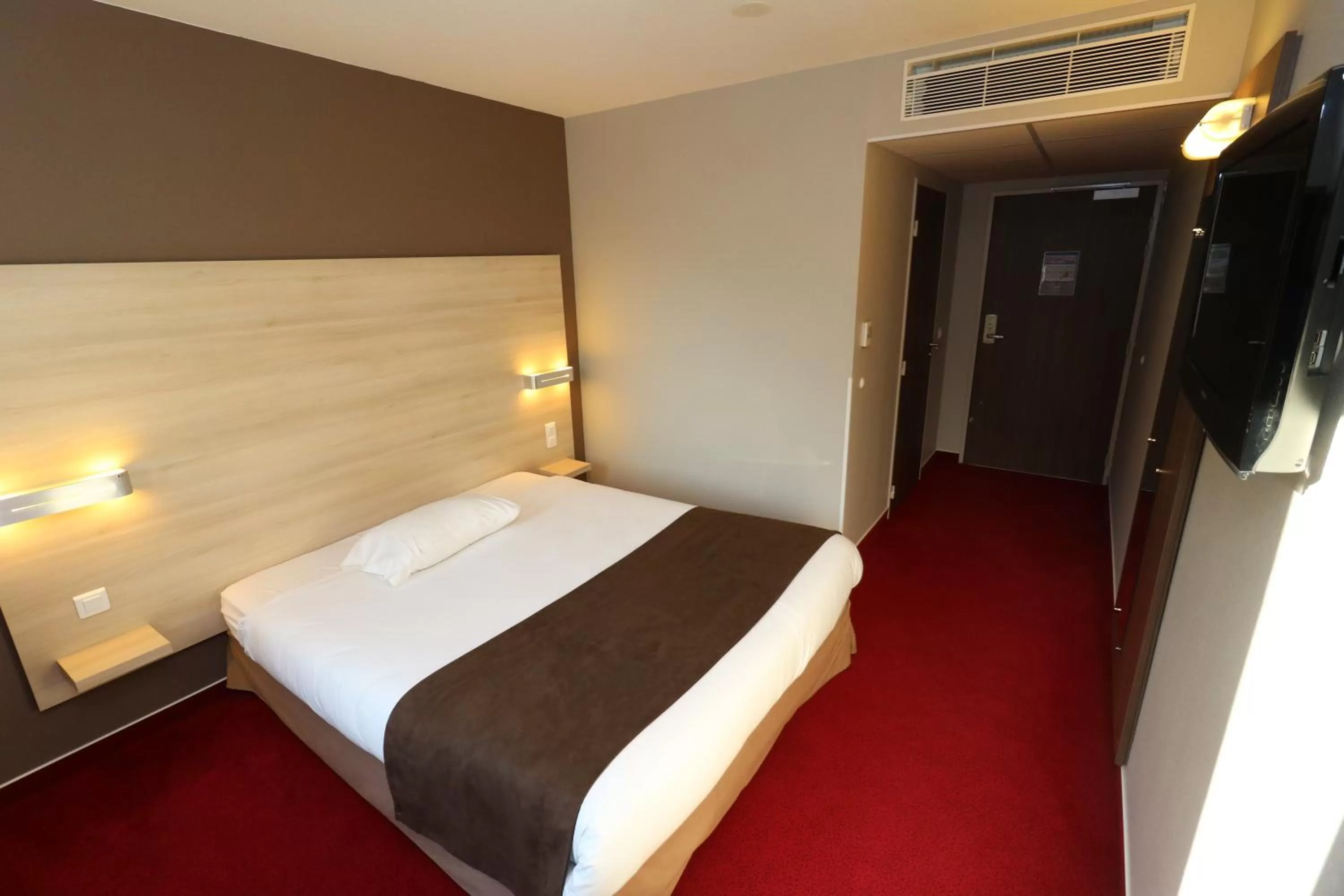 Bedroom, Bed in Ekho Hotel Grenoble Nord Saint Egrève