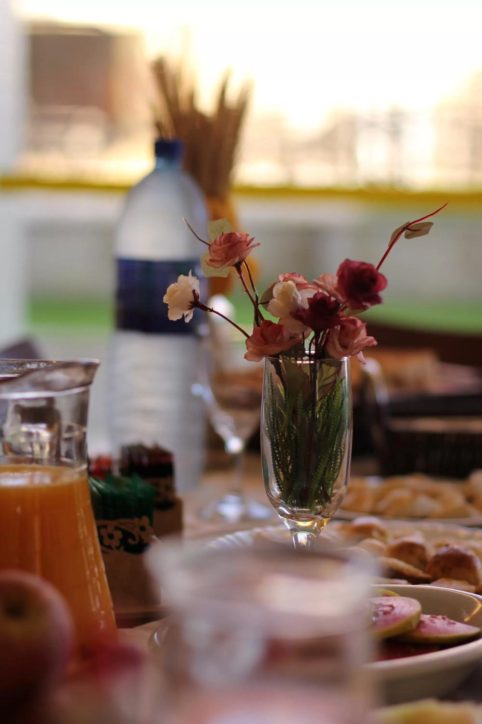 Restaurant/places to eat in Hotel Ema Palace