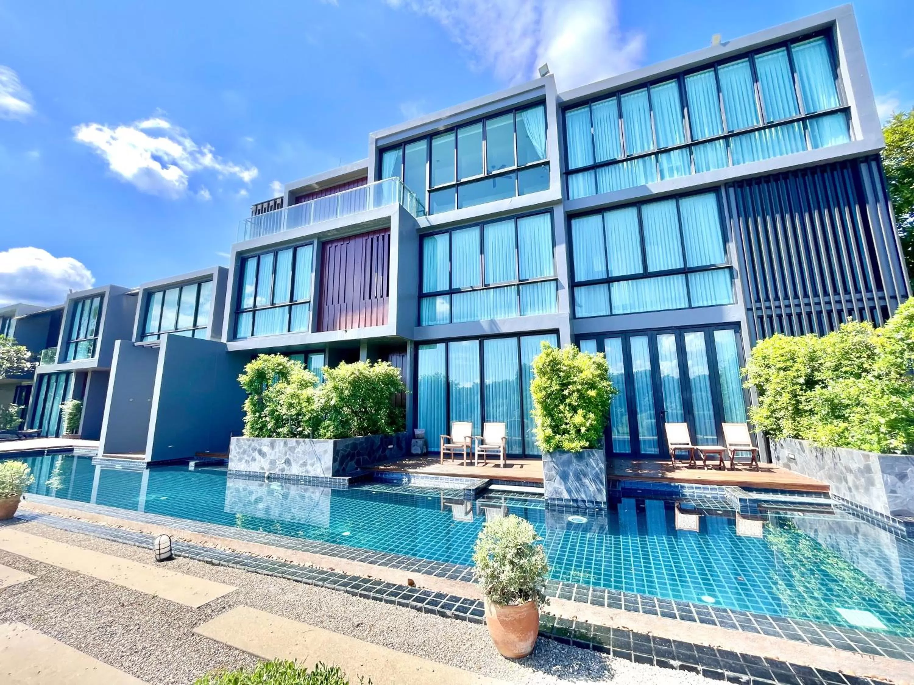 Swimming pool in Zensala Riverpark Resort-SHA Extra Plus