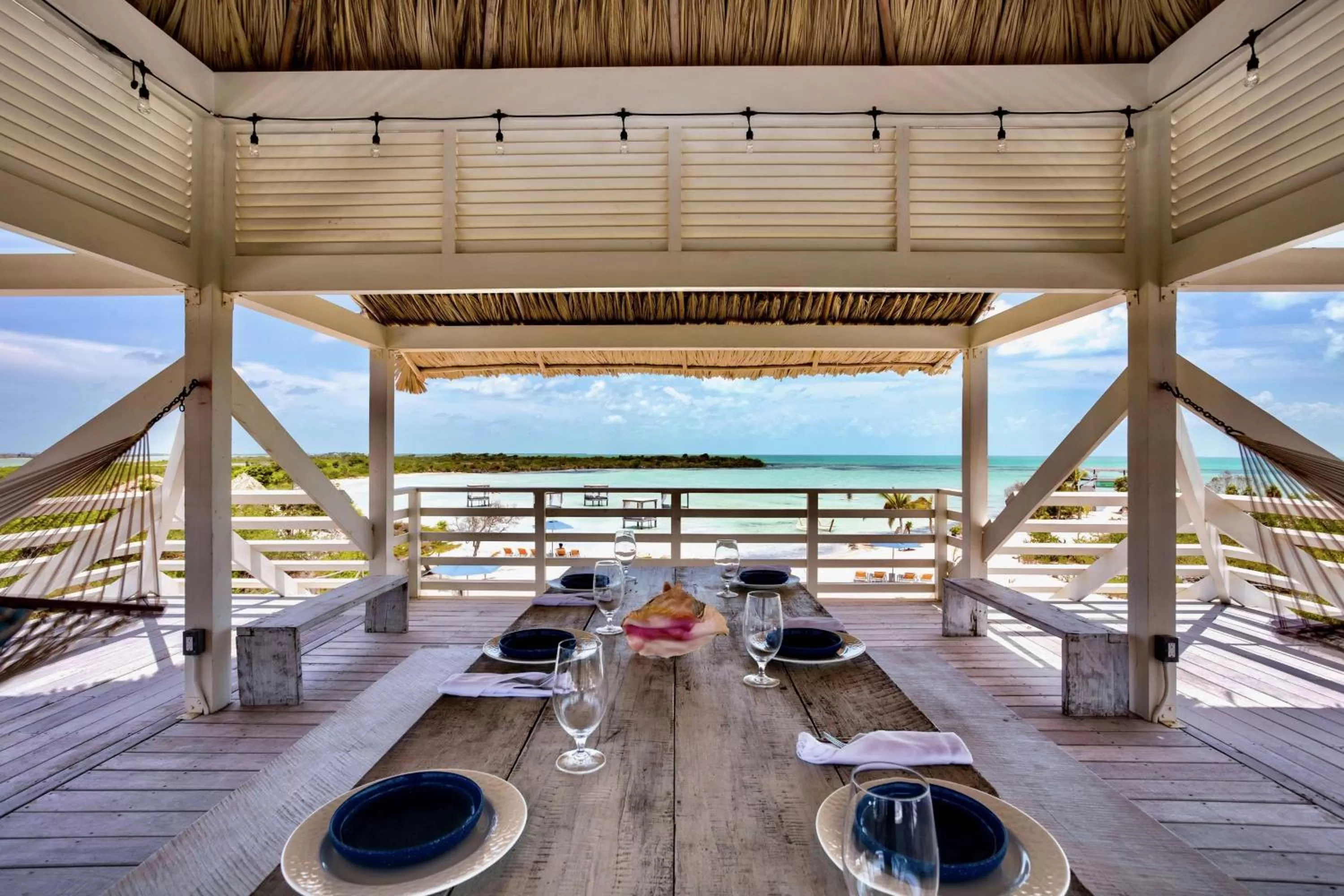 Dining area in Mahogany Bay Resort and Beach Club, Curio Collection