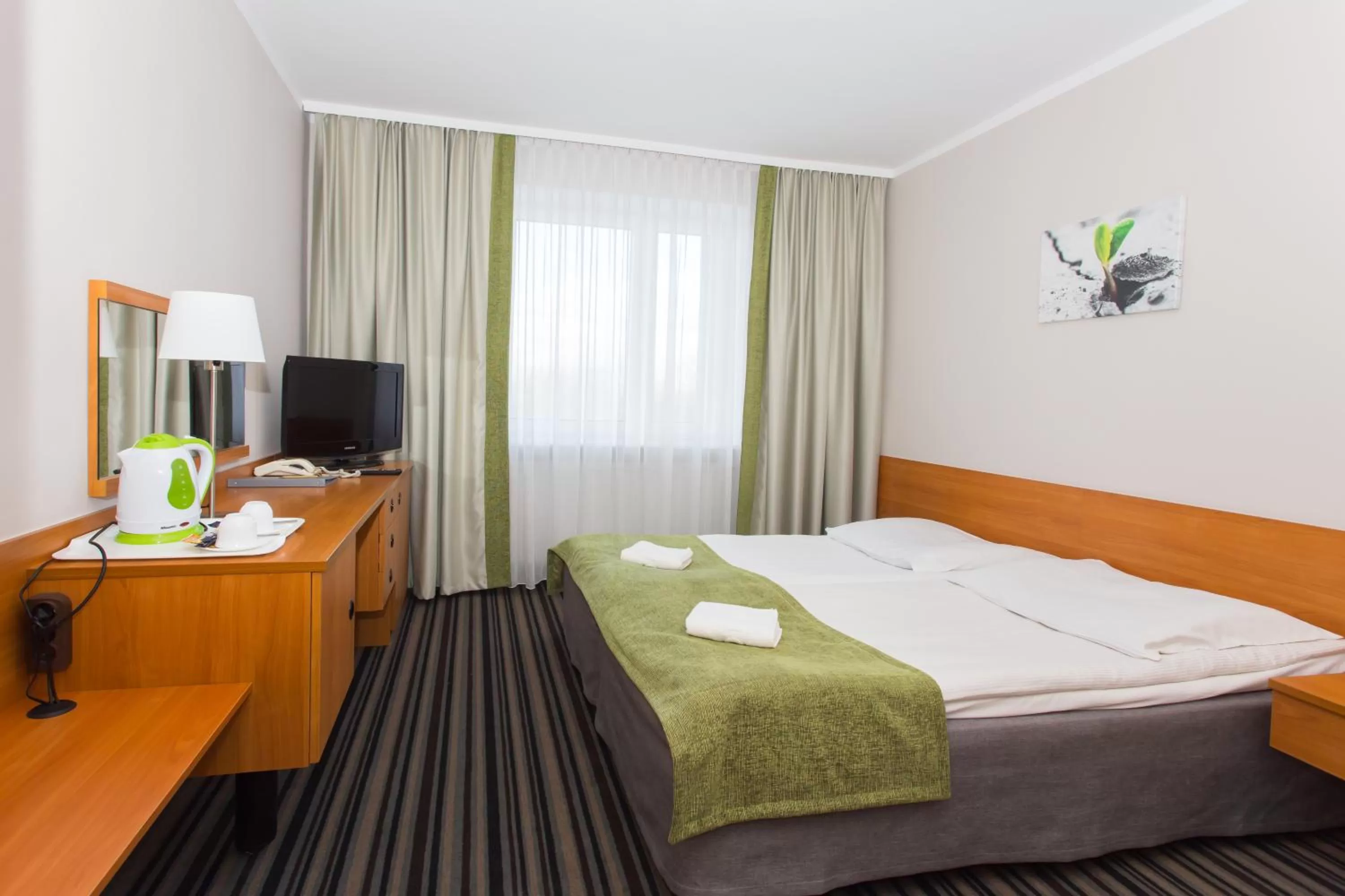 Photo of the whole room, Bed in Hotel IOR