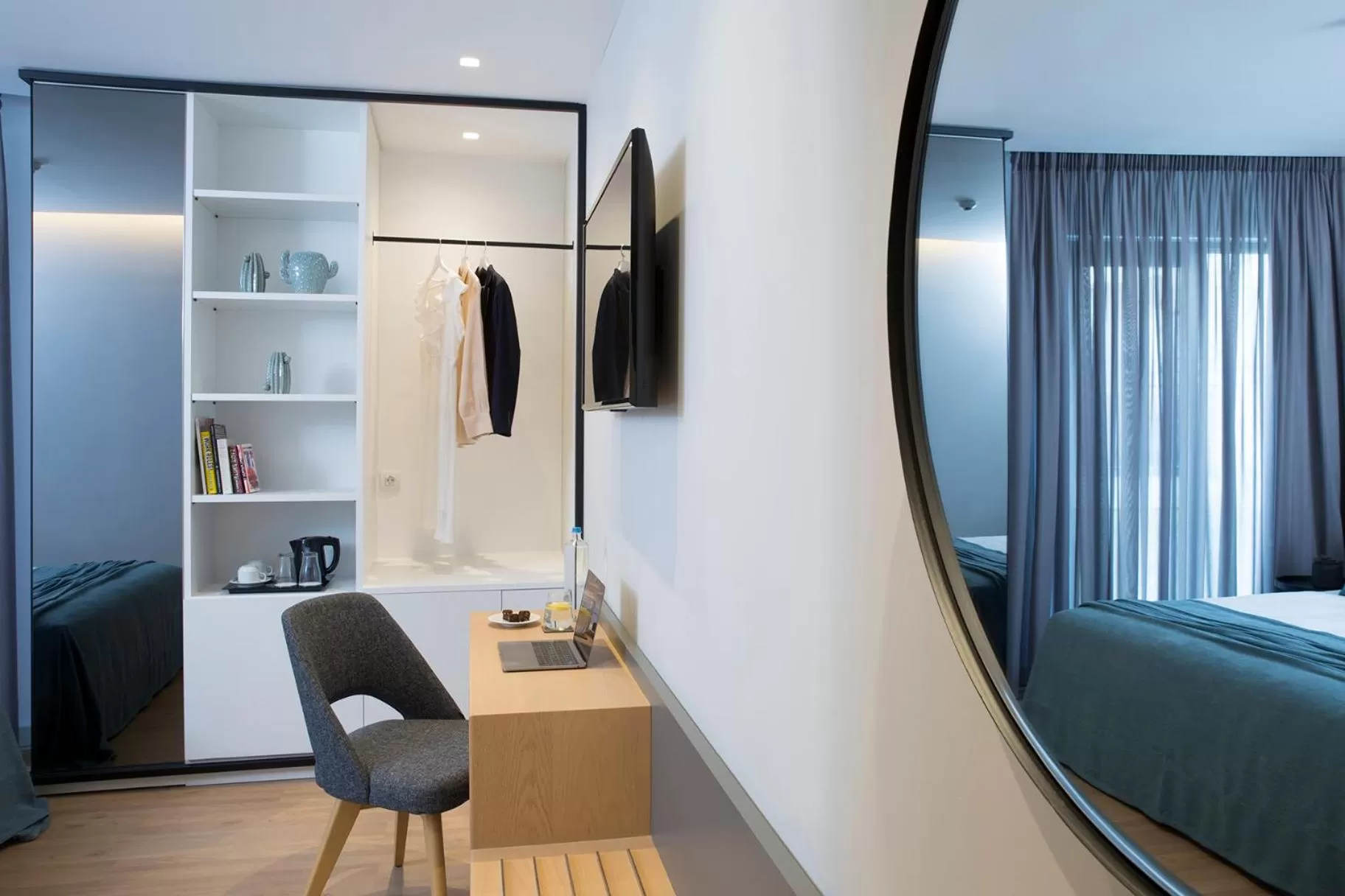 Decorative detail, Bed in The Alex Monte Kastella, Santikos Collection