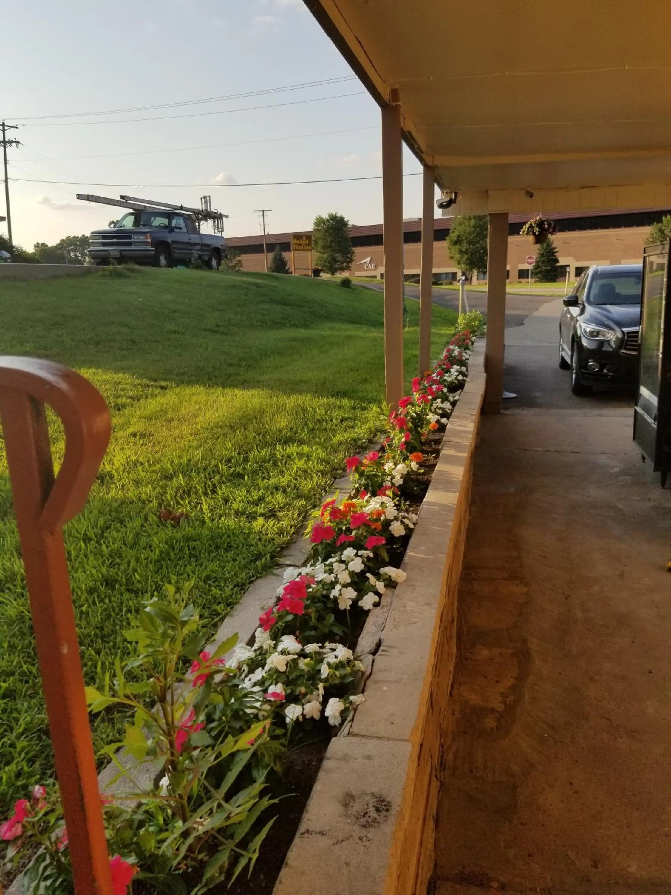 Property building in Budget Inn And Suites Eagan