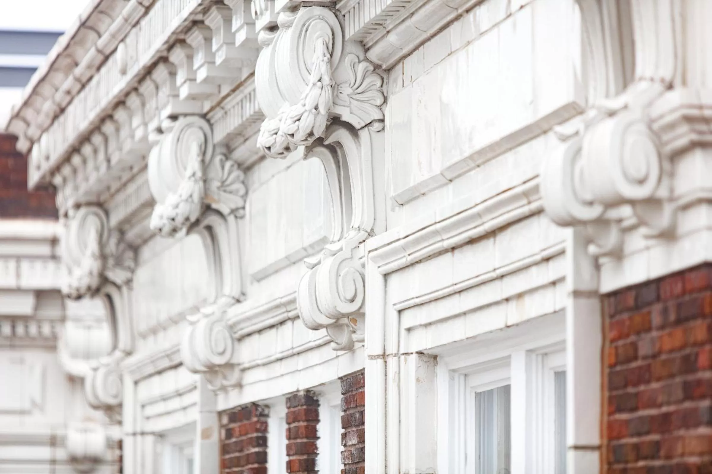 Property building in Kimpton Cottonwood Hotel by IHG