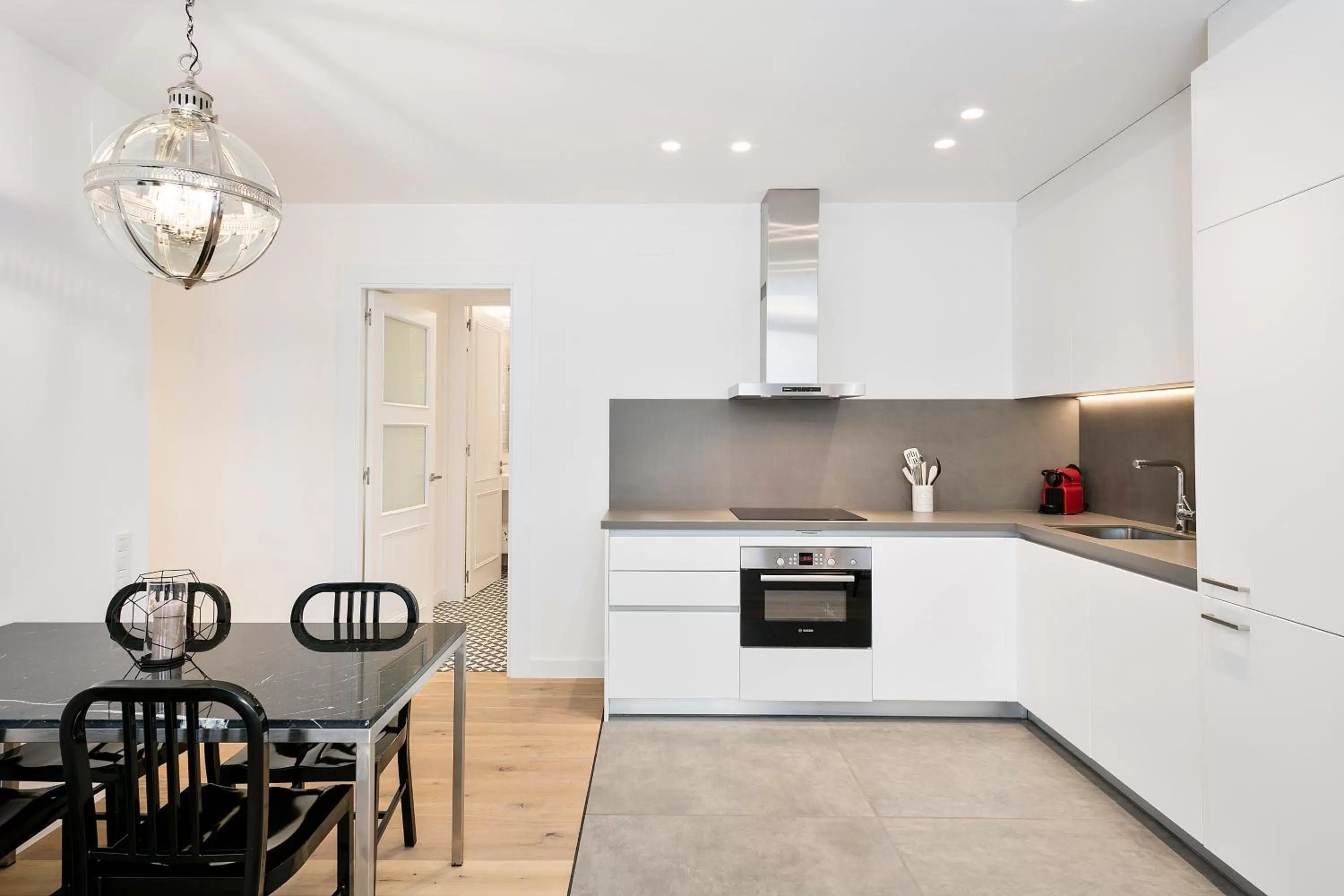 Kitchen or kitchenette in Murmuri Residence Mercader