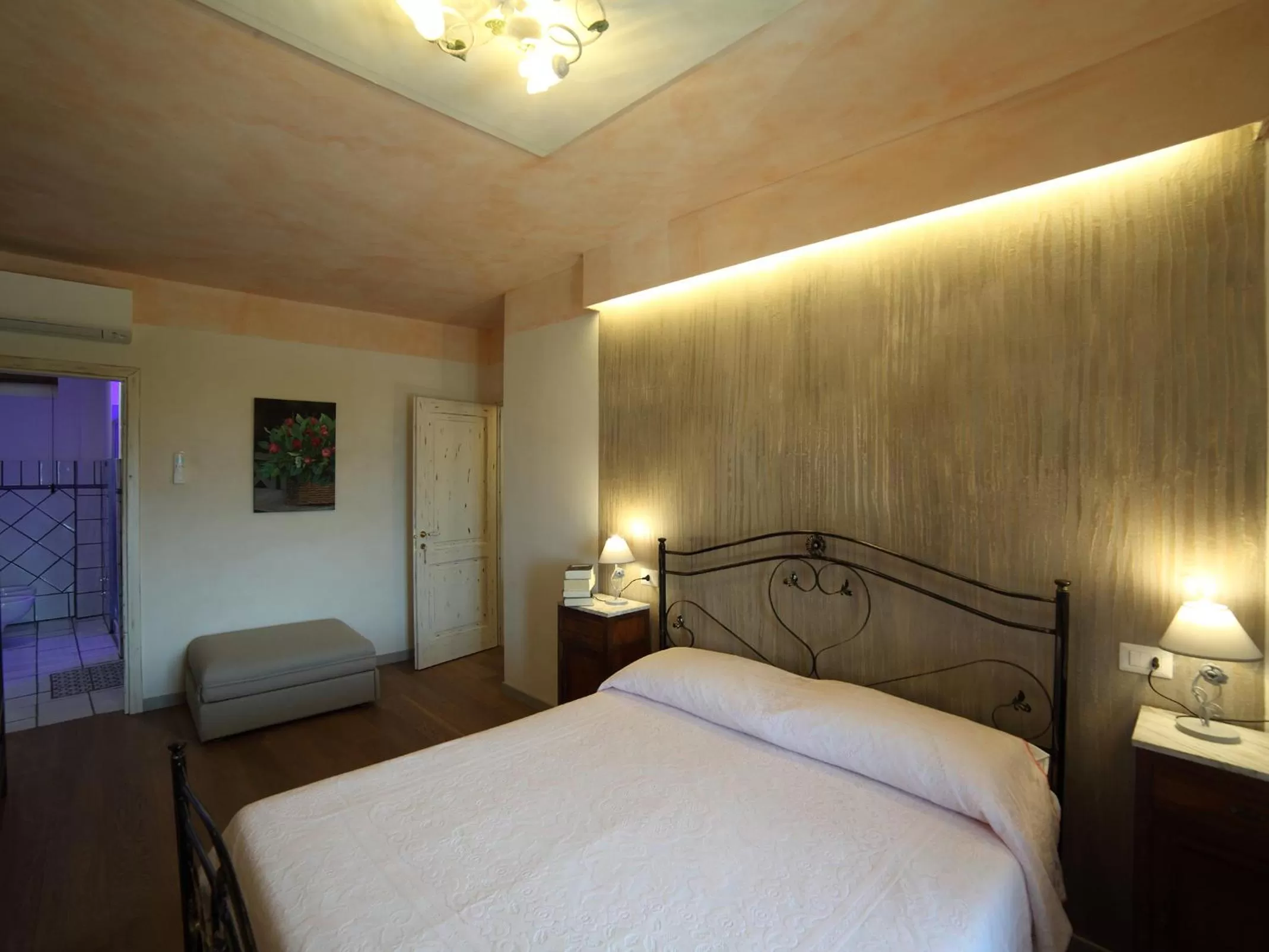 Bedroom, Bed in B&b La Fontana Borbone