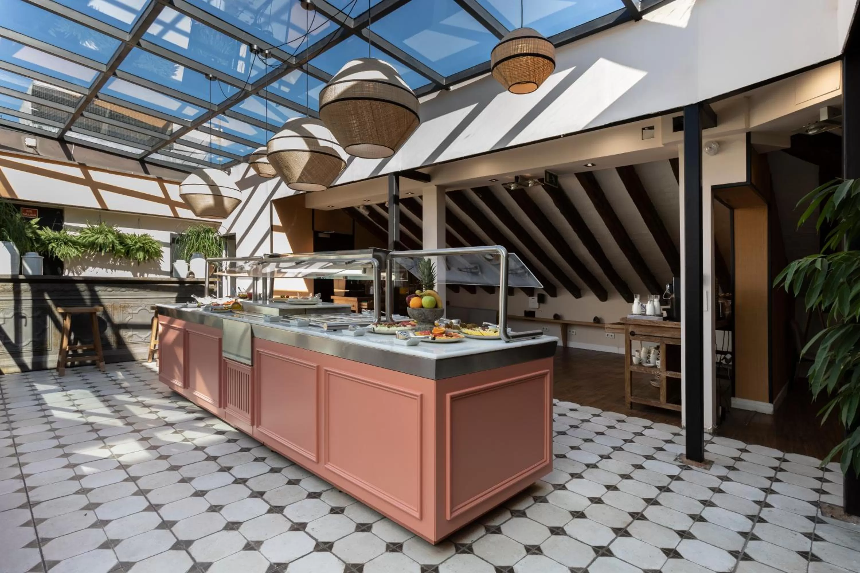 Breakfast in Petit Palace Preciados