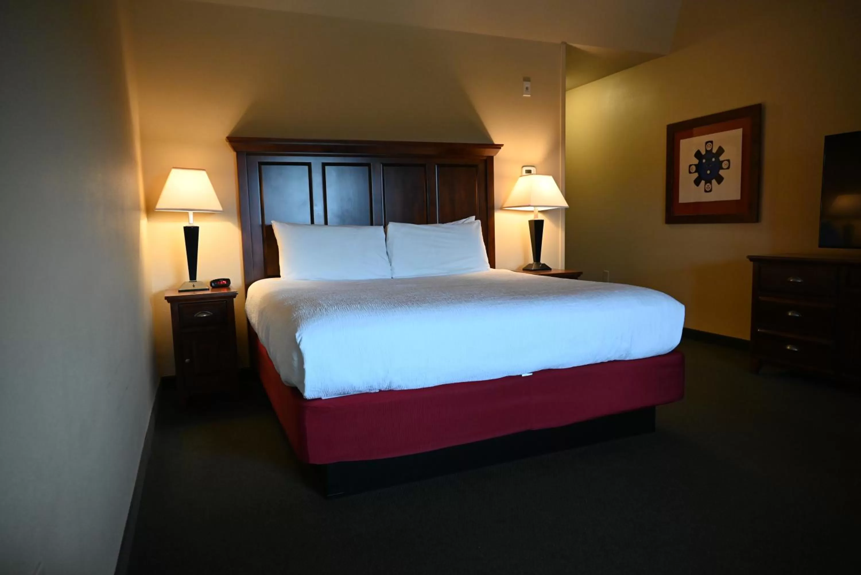 Deluxe King Accessible in Little Creek Casino Resort