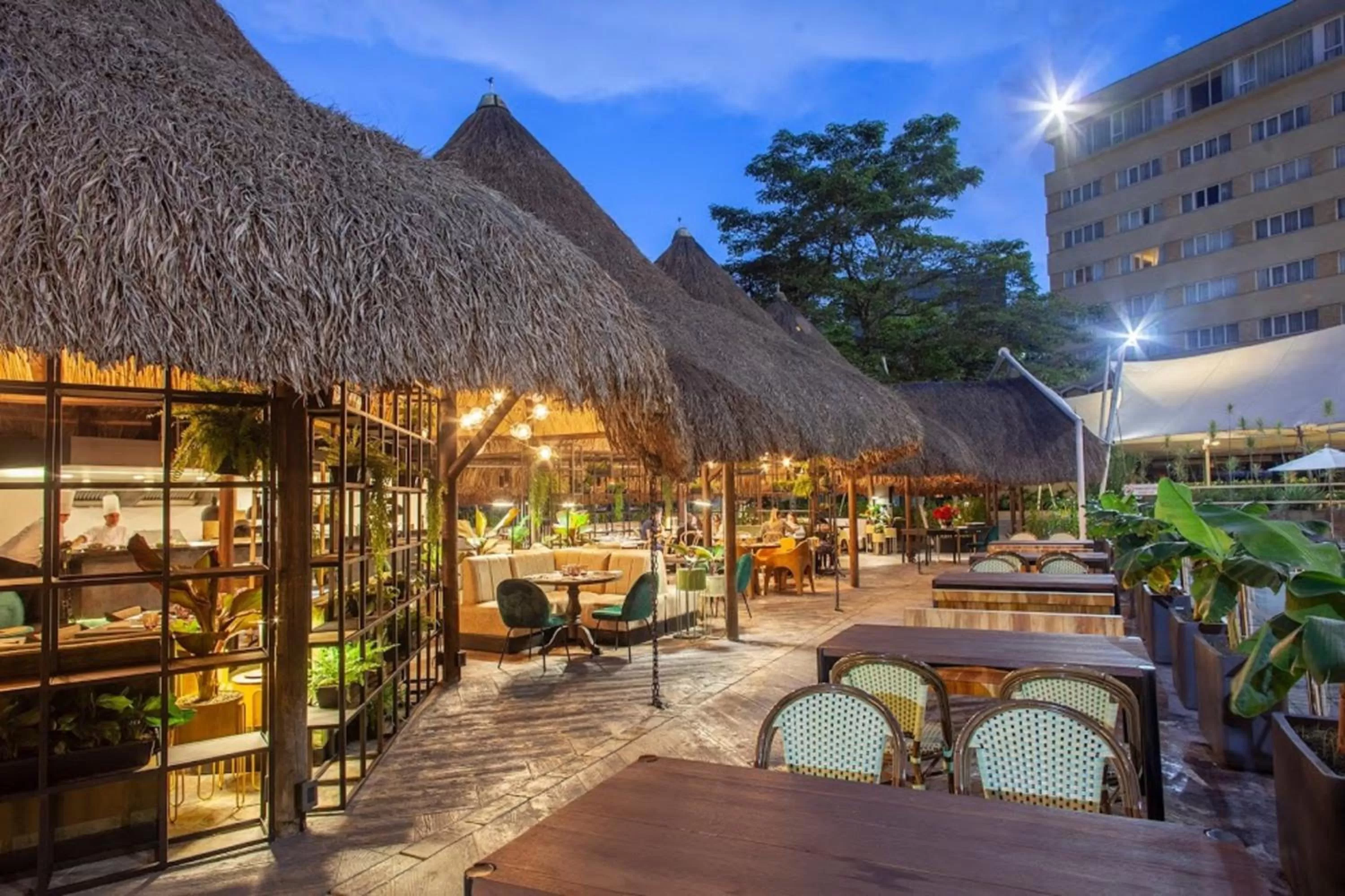 Restaurant/places to eat in InterContinental Medellin - Movich by IHG