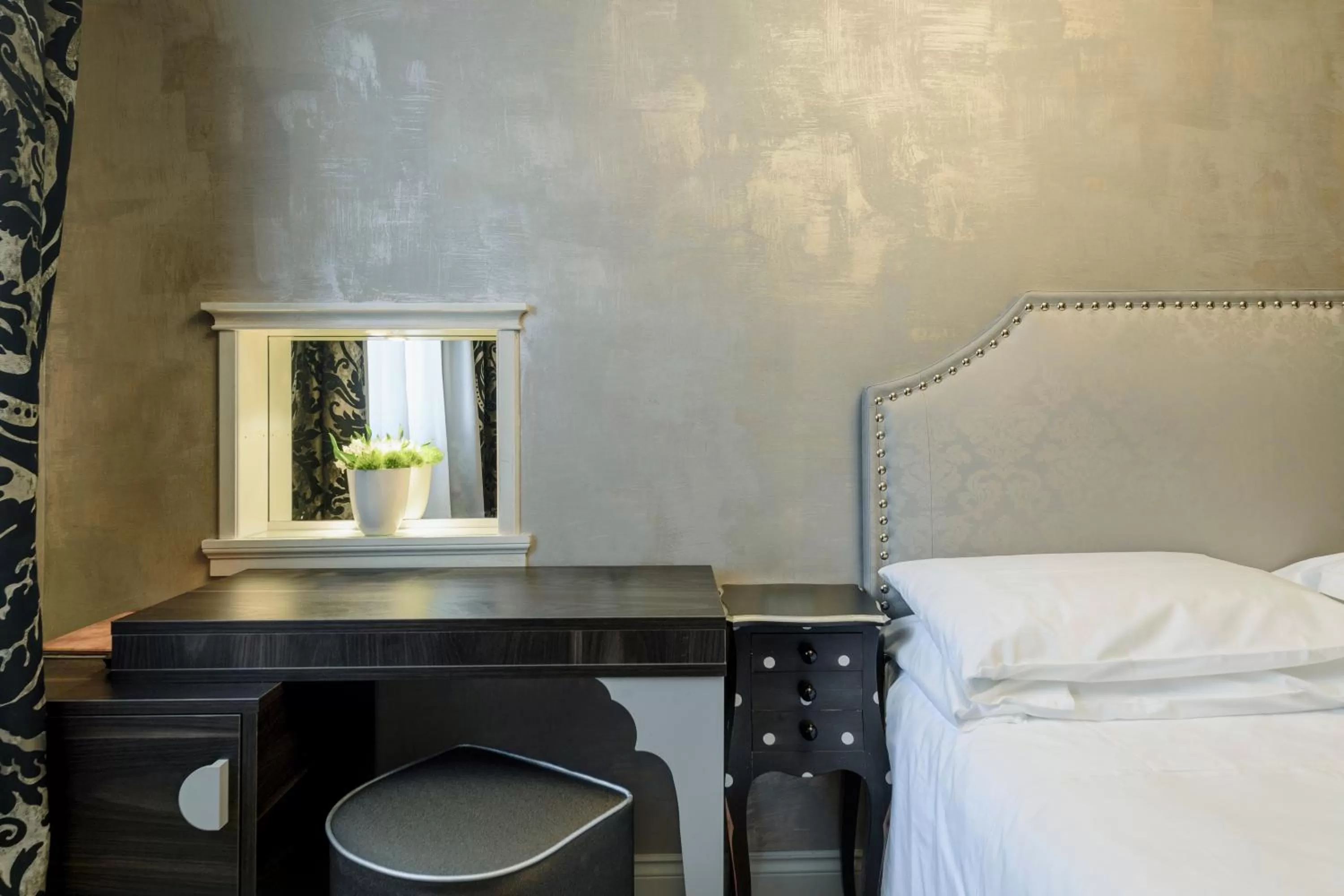 Photo of the whole room, Bed in Hotel Campiello