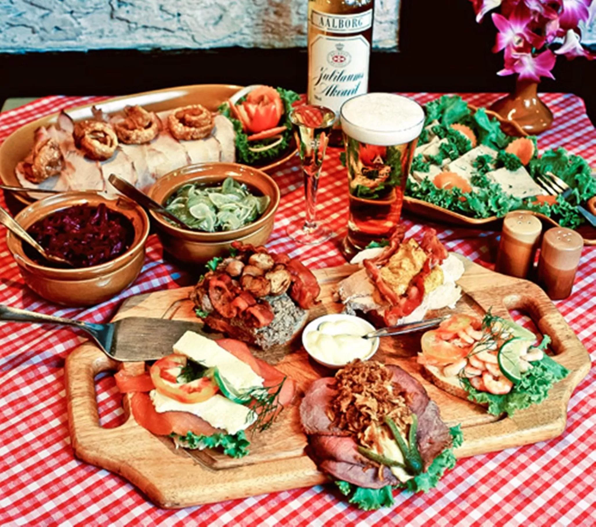 Food in Stable Lodge - SHA Certified