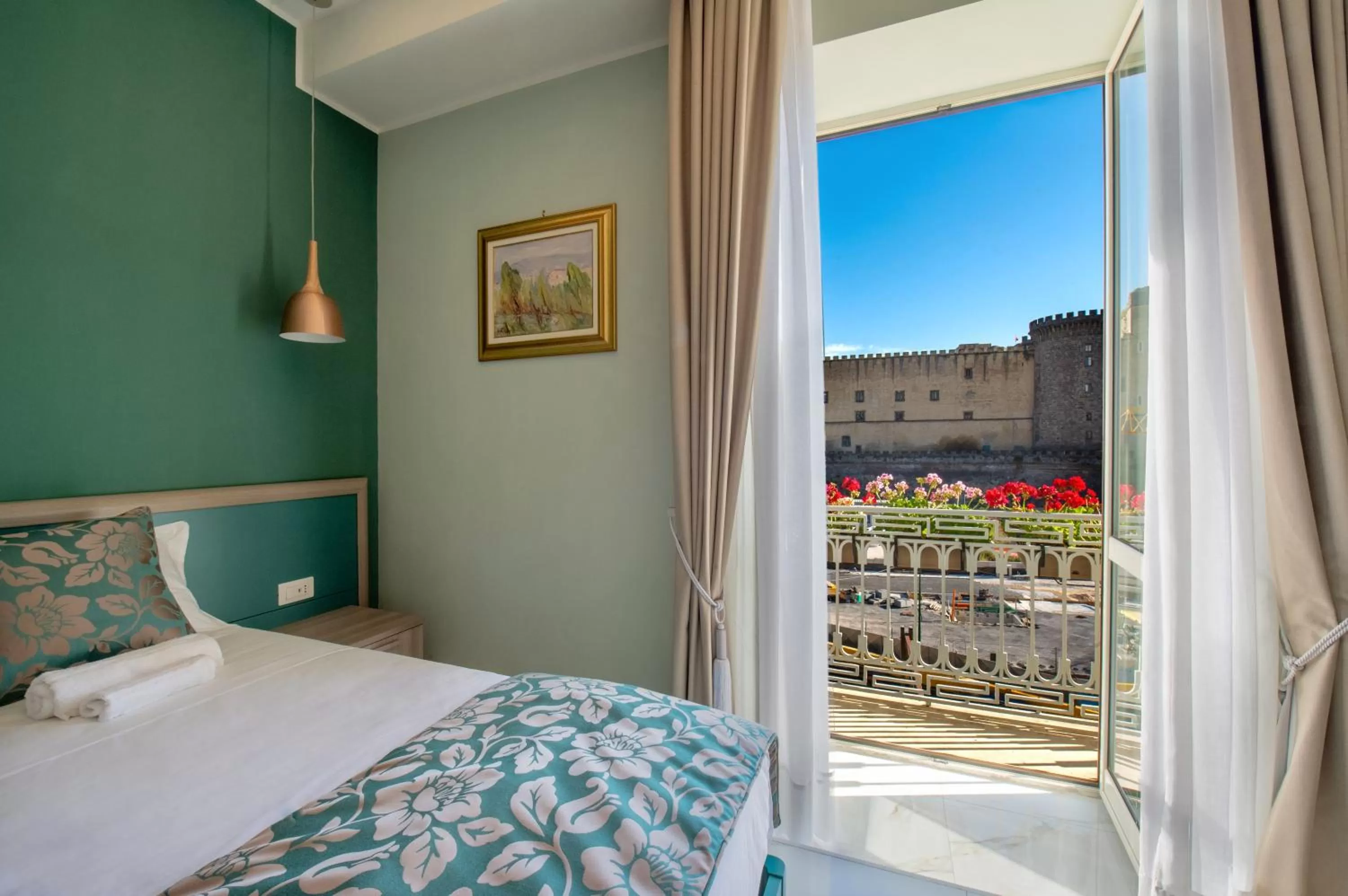 Balcony/Terrace, Bed in MAIN - Municipio