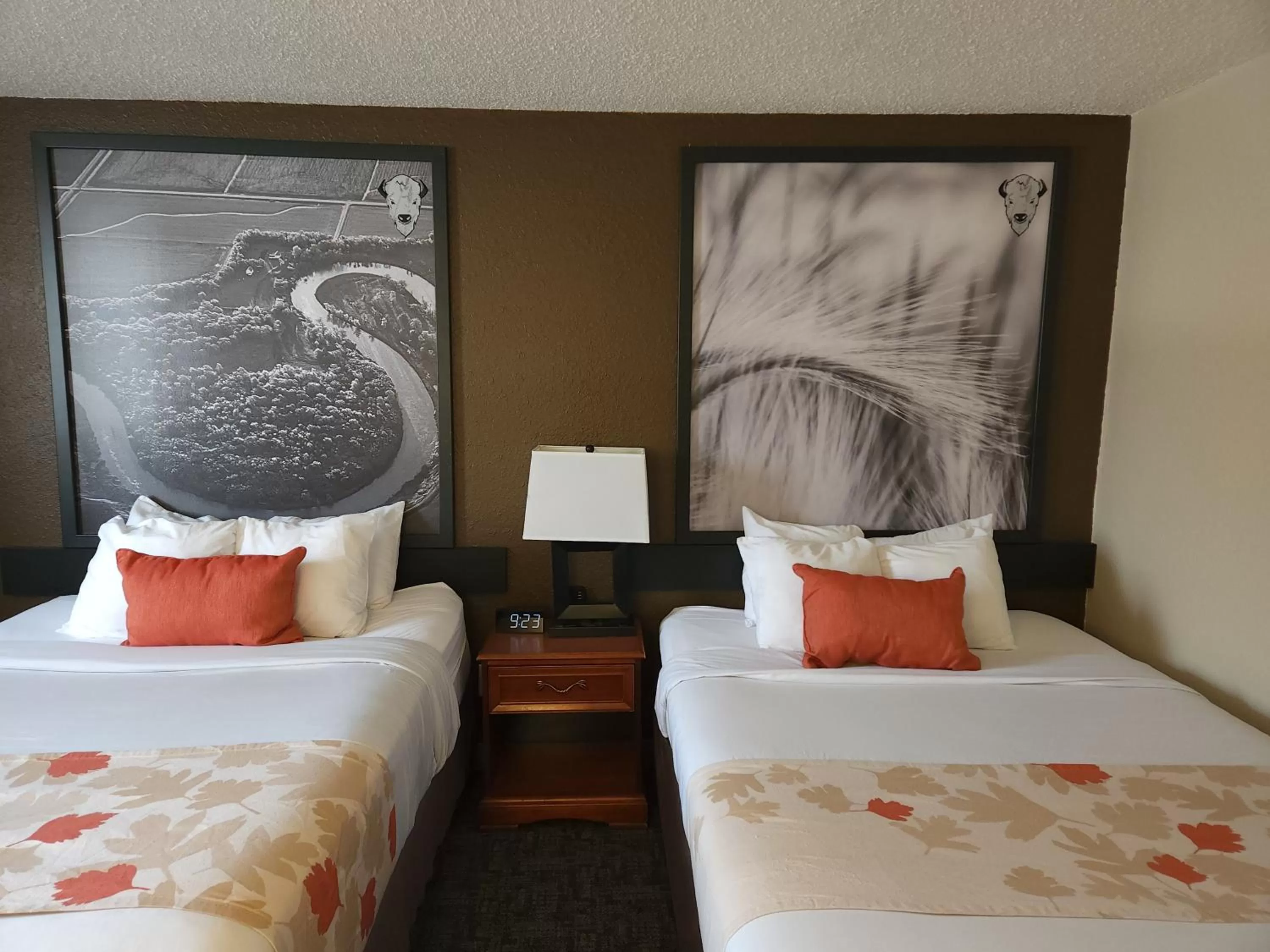 Bed in Bison Plains Lodge