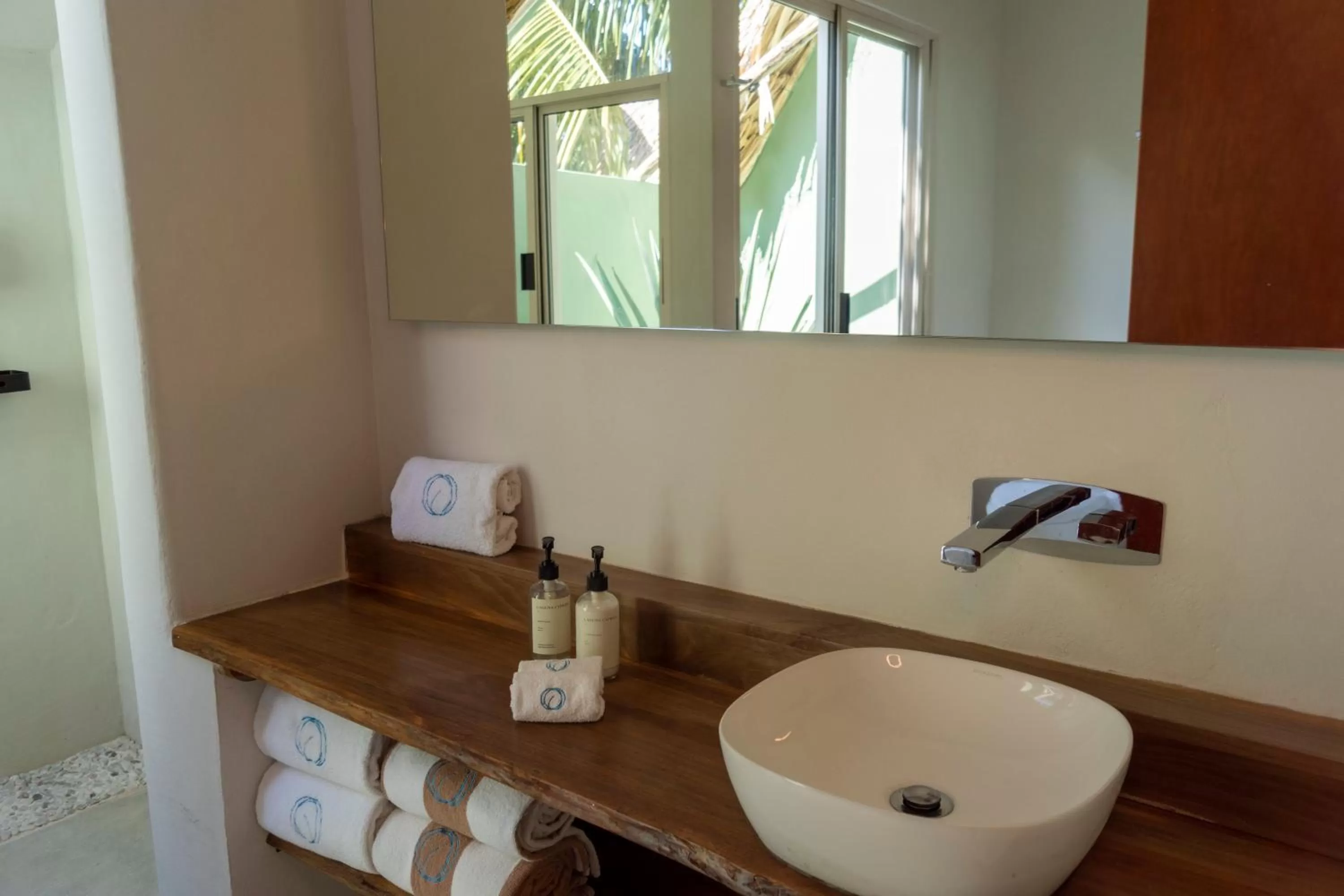 Toilet in Hotel Circulo Bacalar