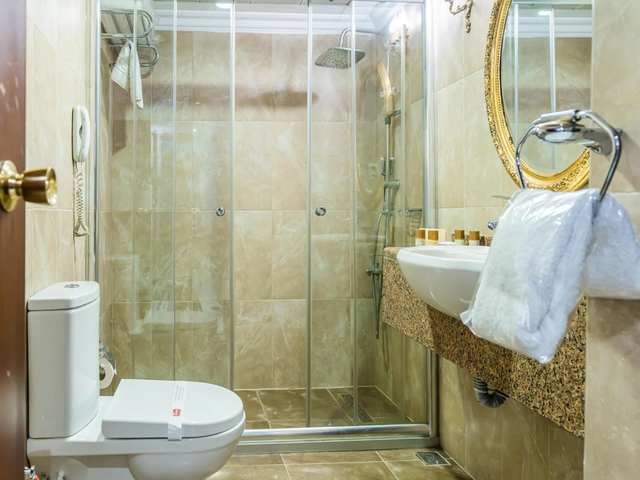 Bathroom in Ilci Residence Hotel