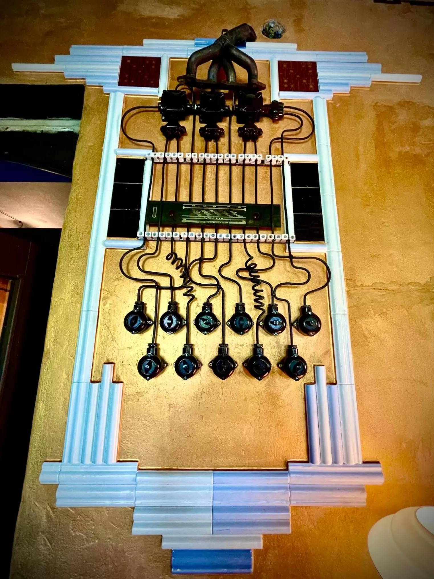 HARABURDI® Recyclart Hotel