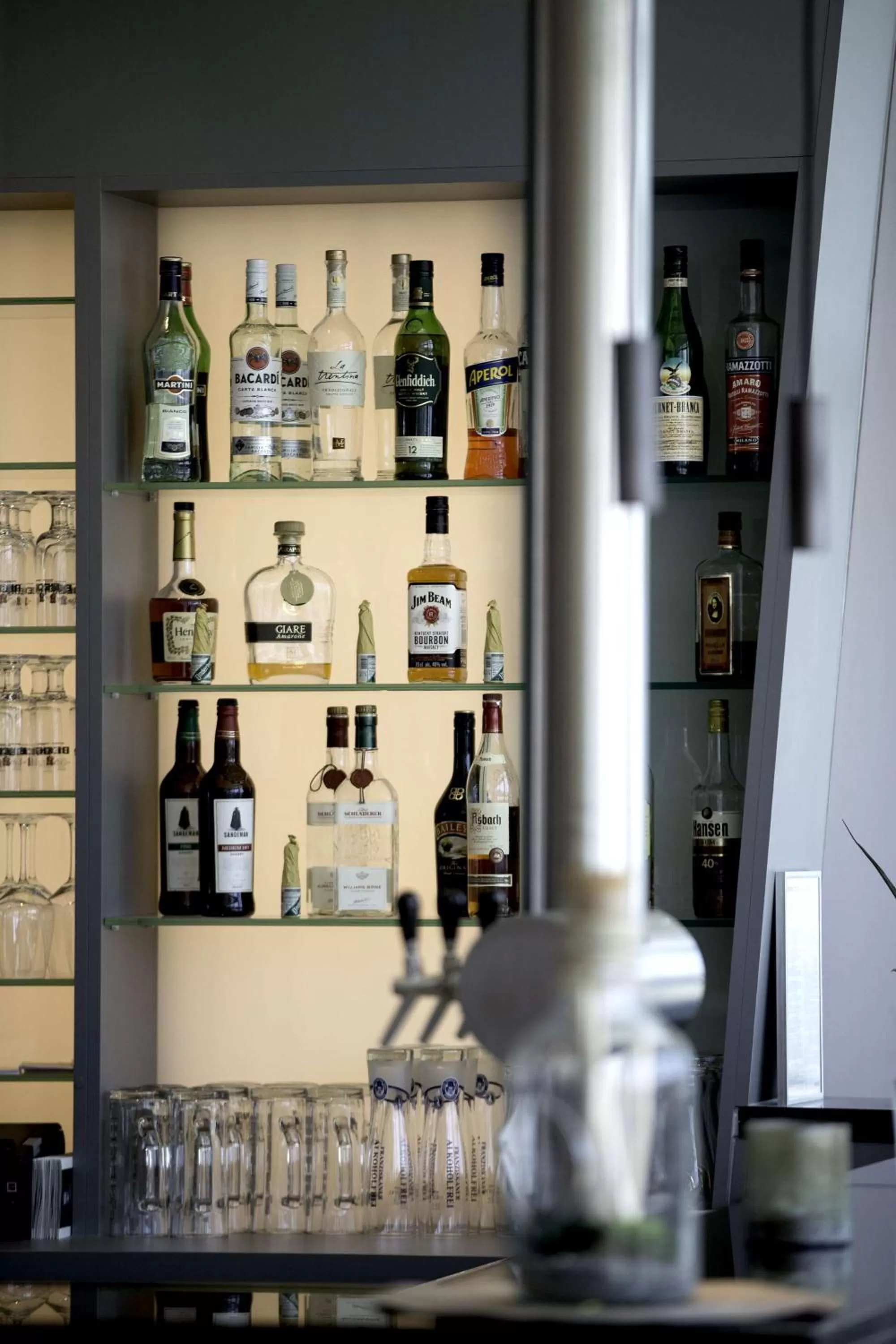 Lounge or bar in Nordsee Hotel Fischereihafen