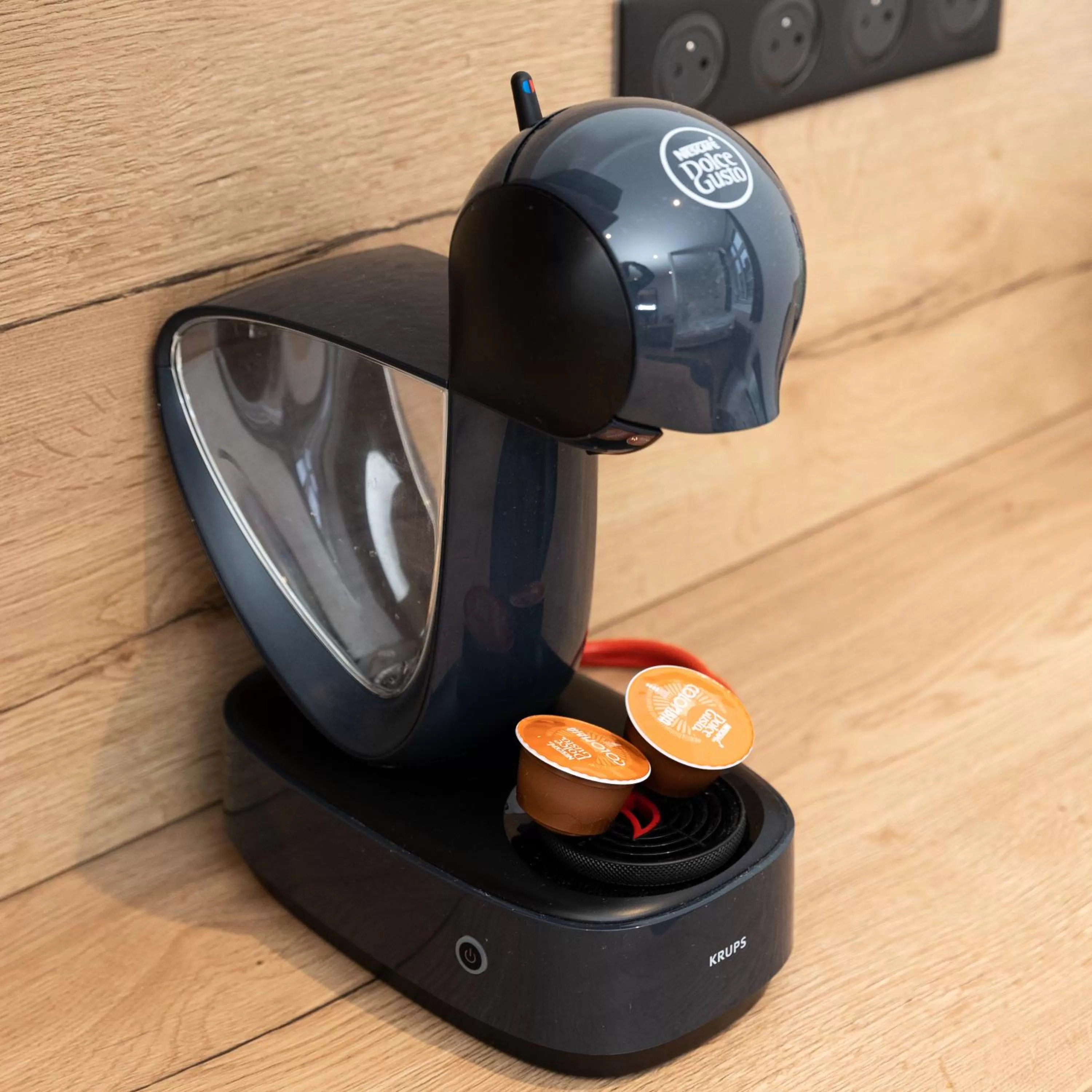 Coffee/tea facilities in LA SUITE SEPT LE BRAS DOR