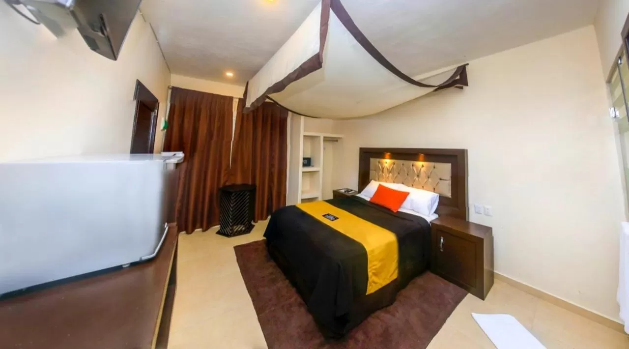 Photo of the whole room, Bed in Villas Valentina