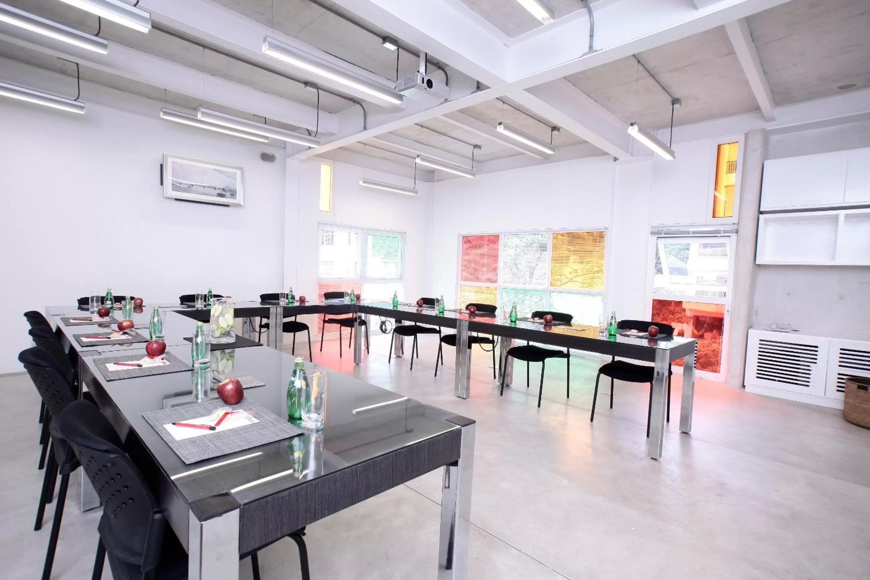 Business facilities in Now Hotel Cali