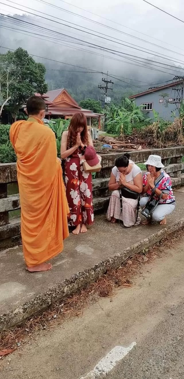 People in Khao Sok River & Jungle Resort