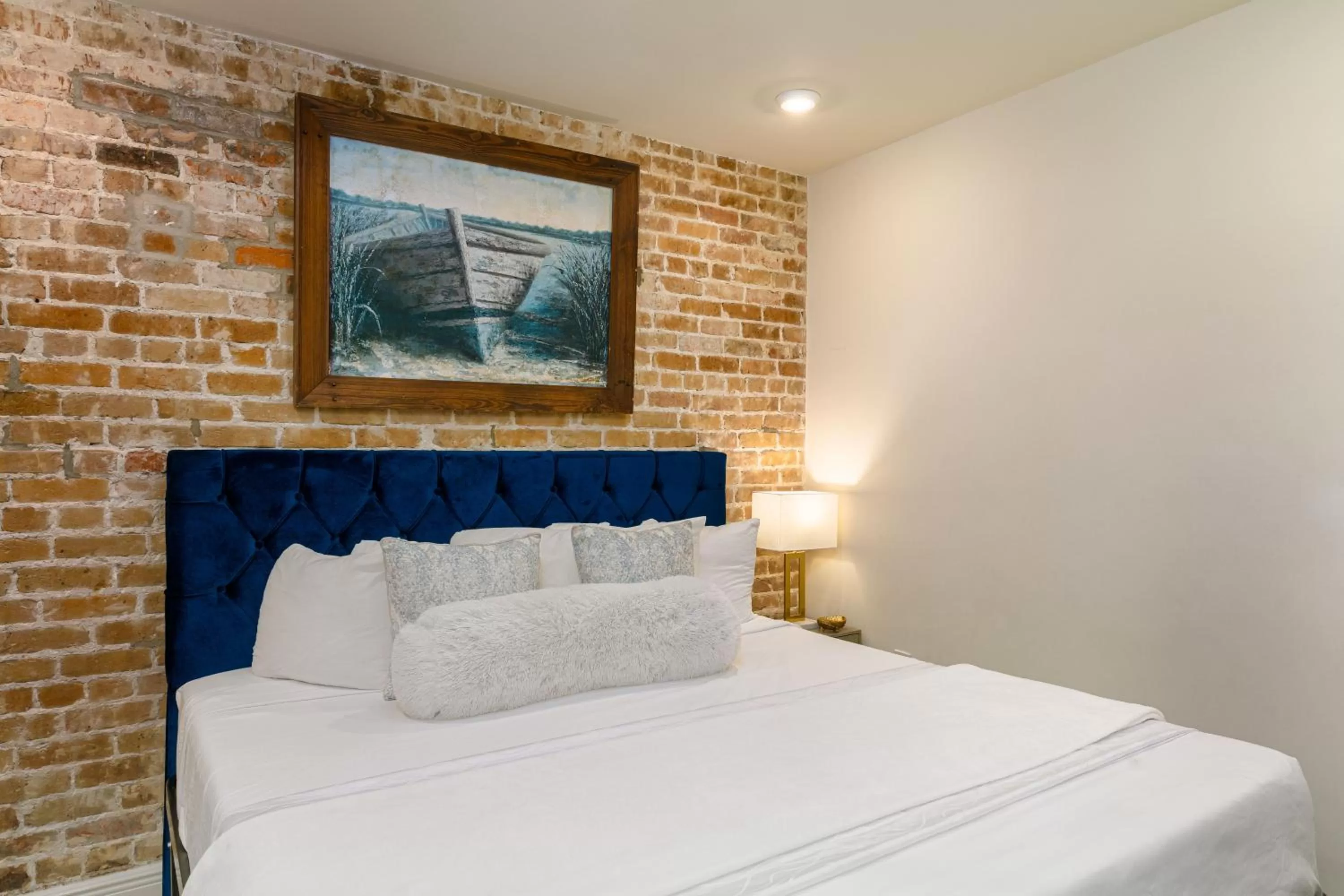 Bed in The Alexandre