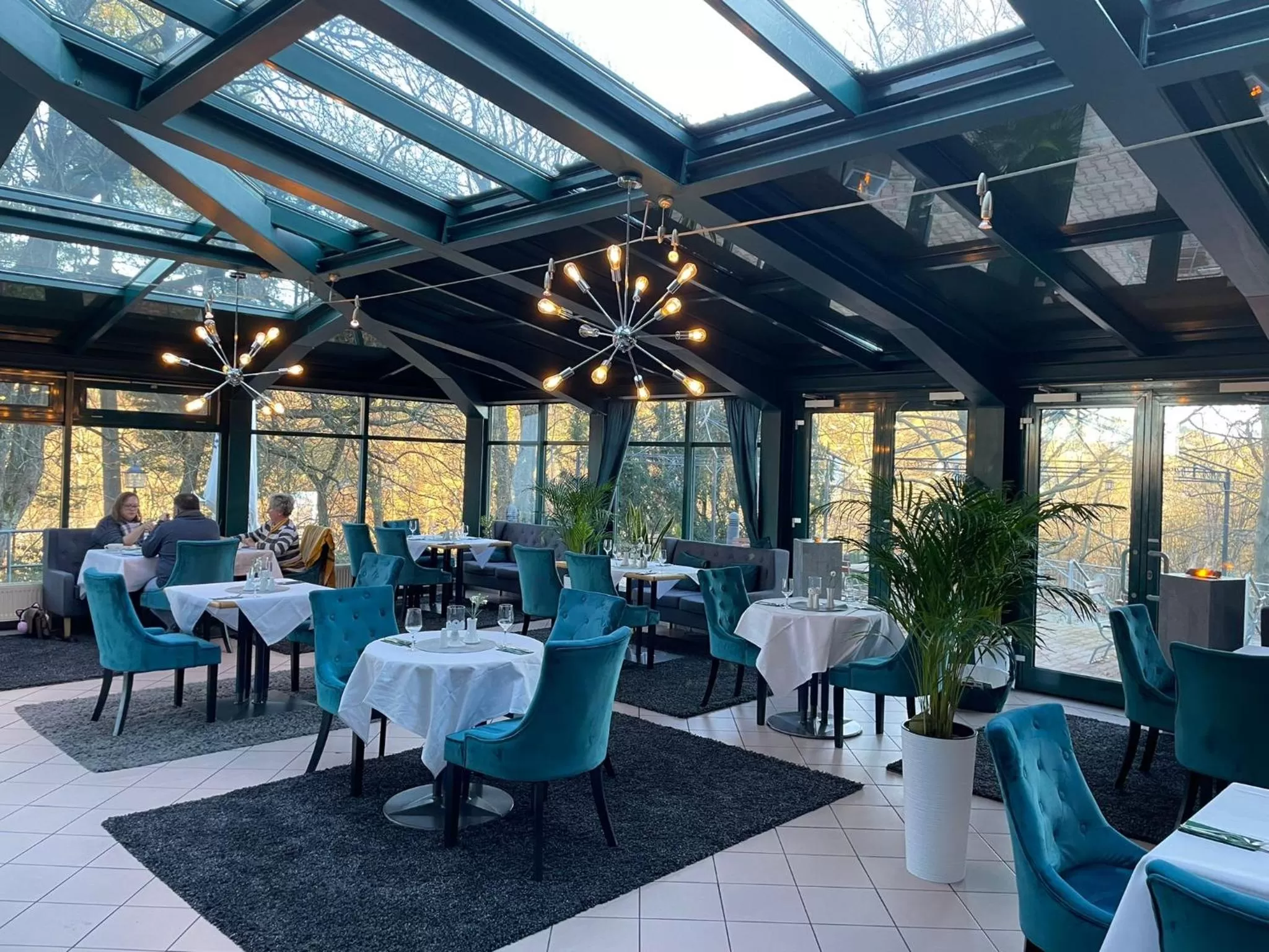 Restaurant/places to eat in Parkhotel Waldschlösschen