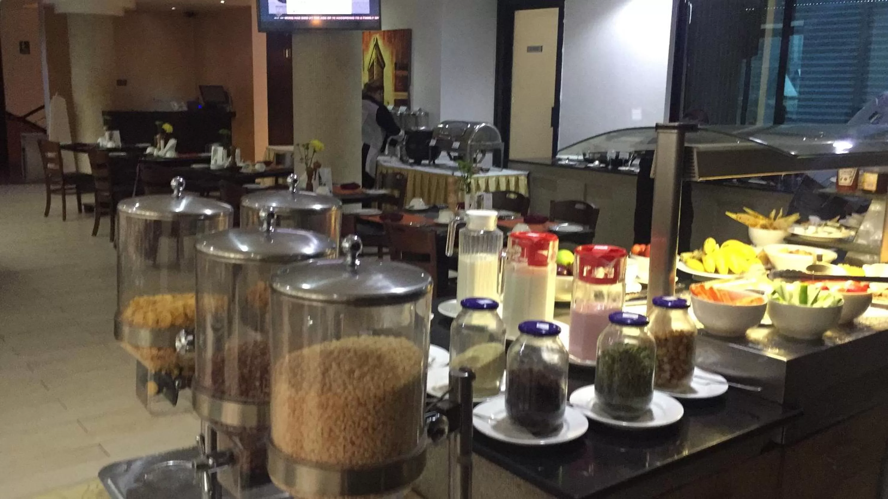 Continental breakfast in La Maison Royale