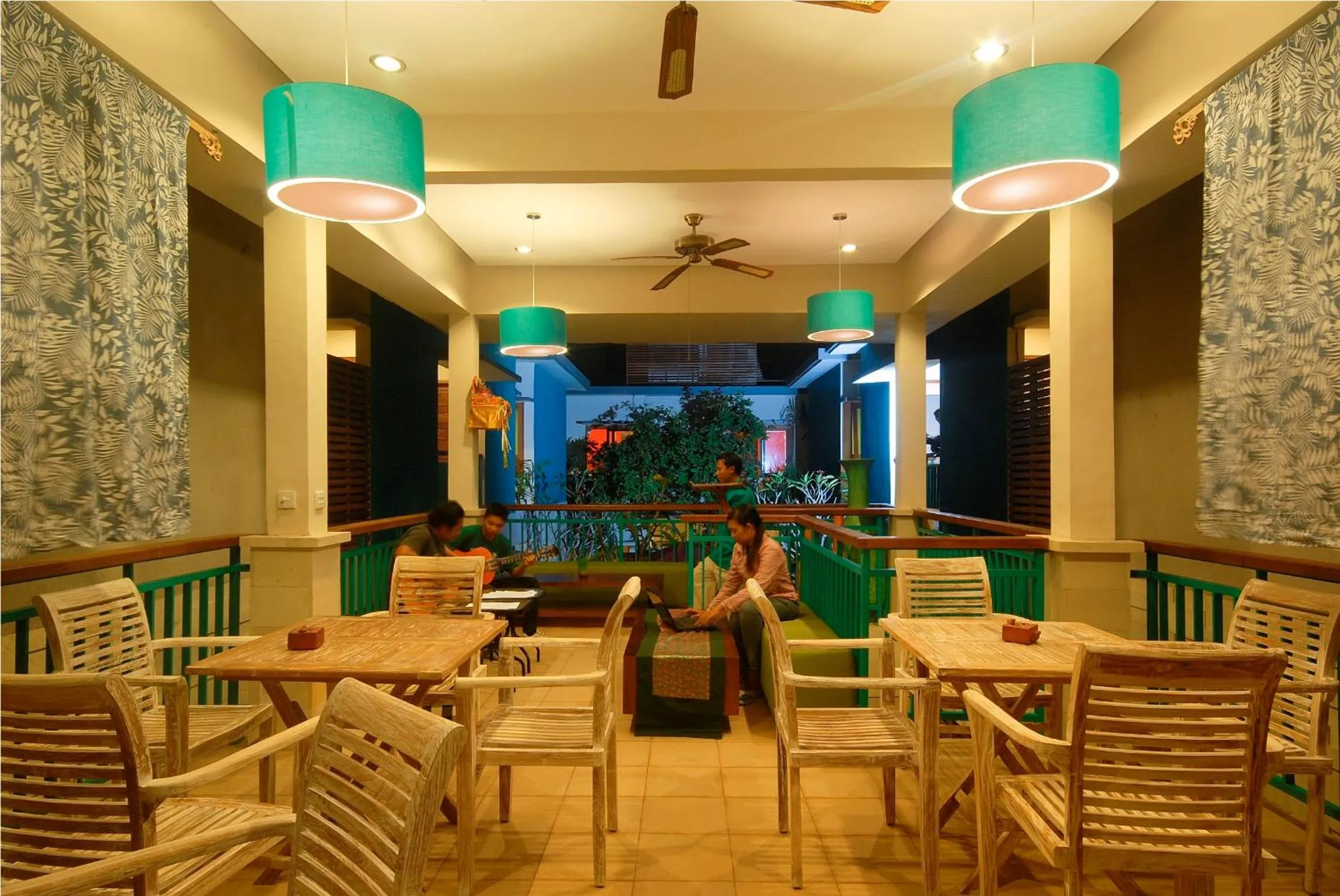 Restaurant/places to eat in The Green Zhurga Suite Seminyak