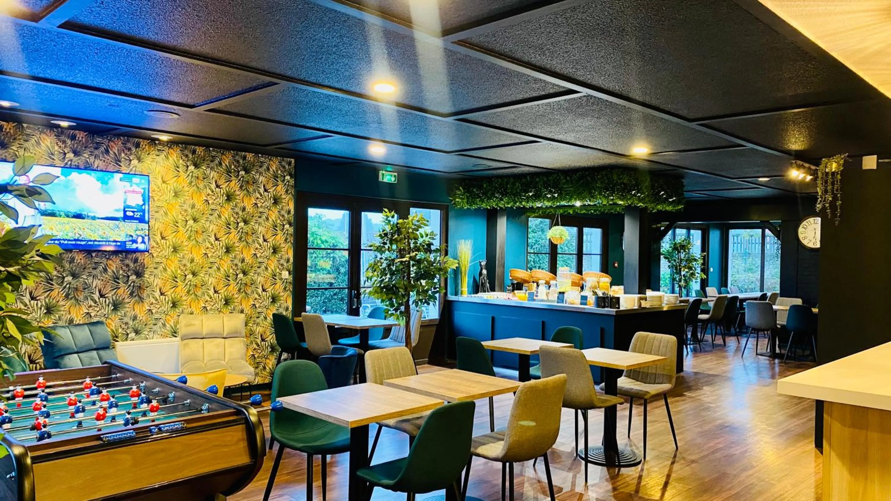 Restaurant/Places to Eat in Campanile Laon